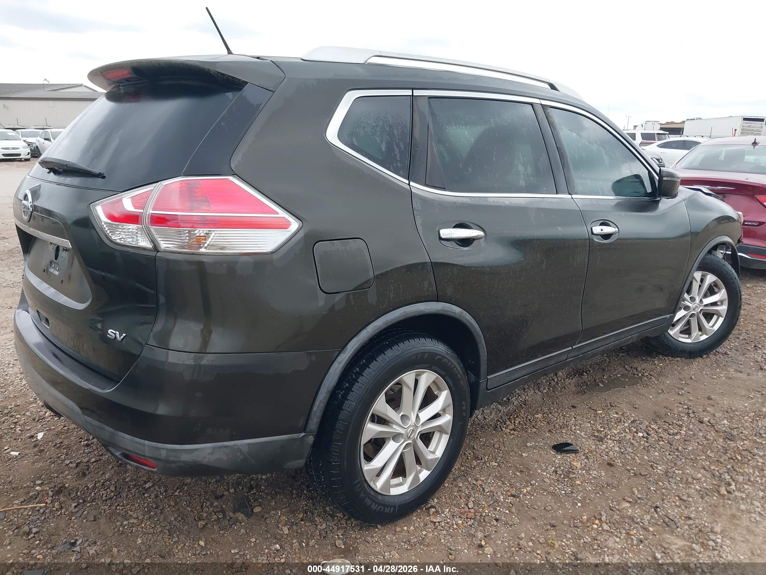 NISSAN ROGUE image 4