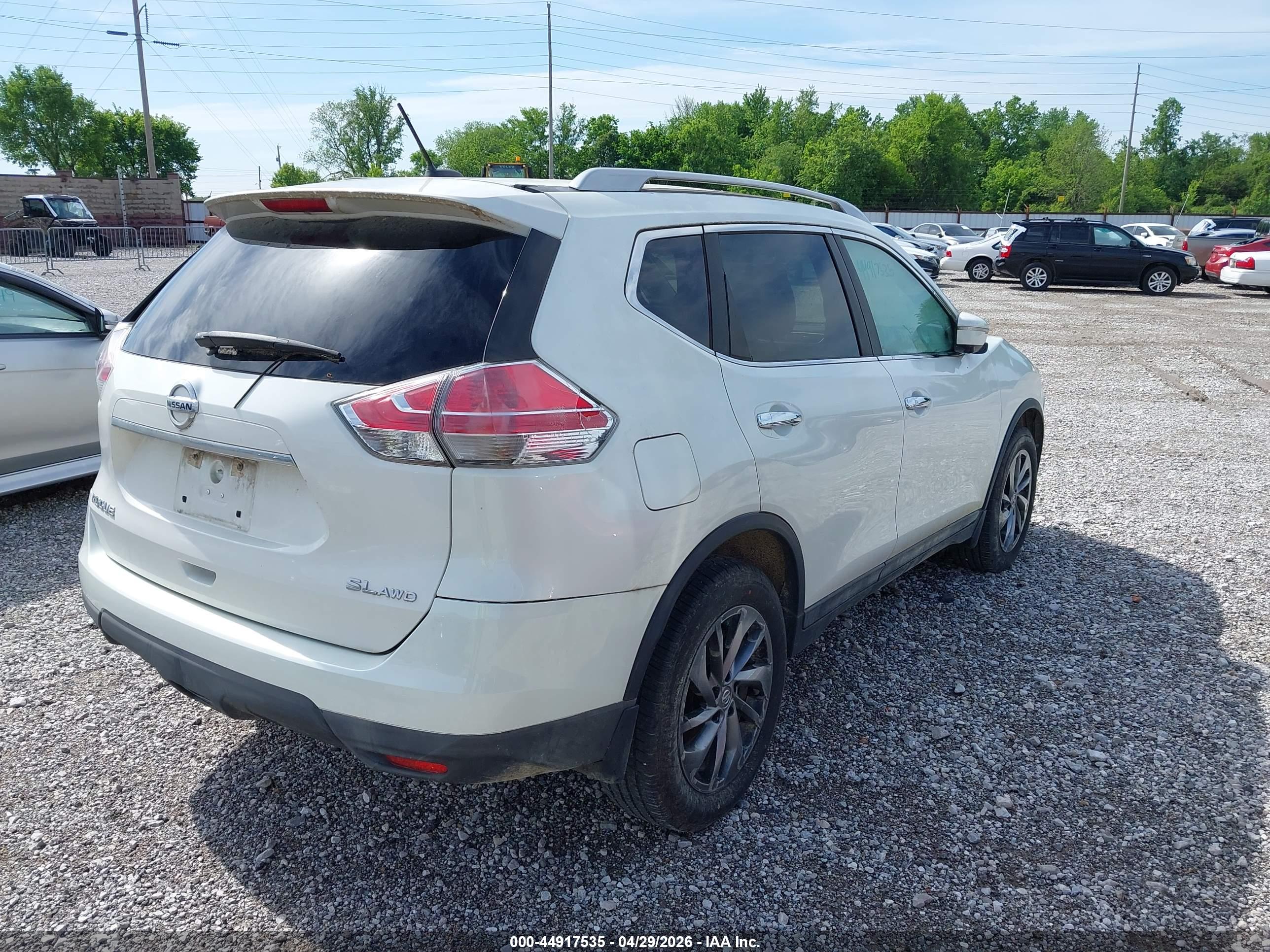 NISSAN ROGUE image 4
