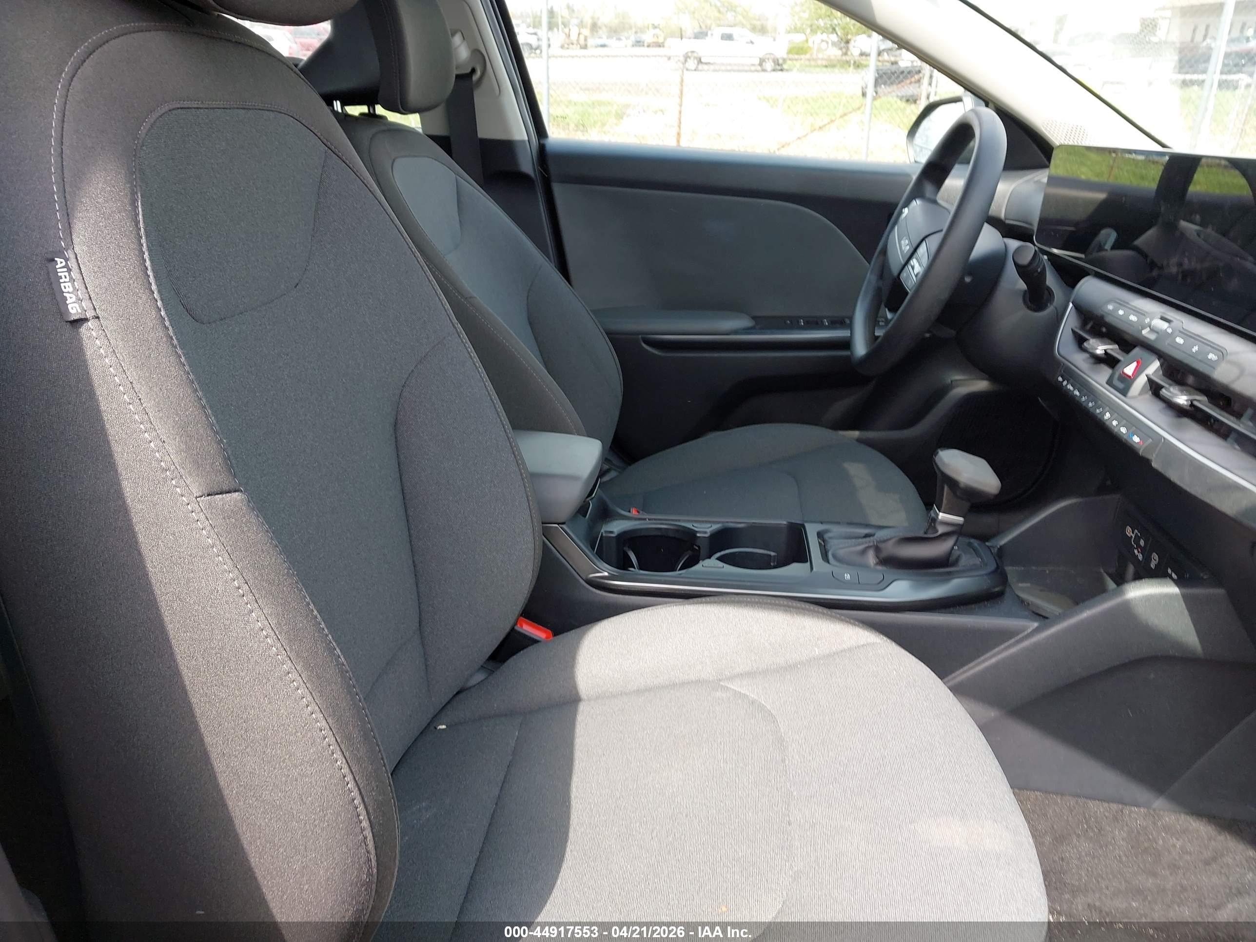 KIA K4 image 5