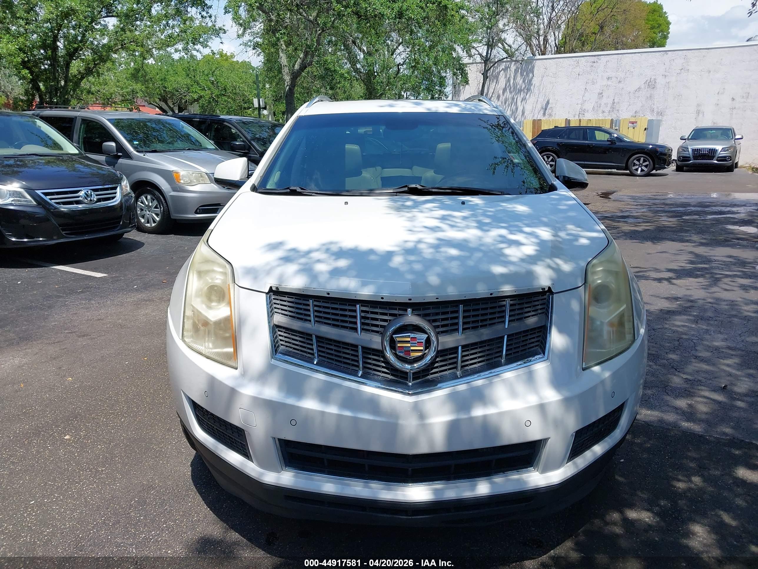 CADILLAC SRX image 6