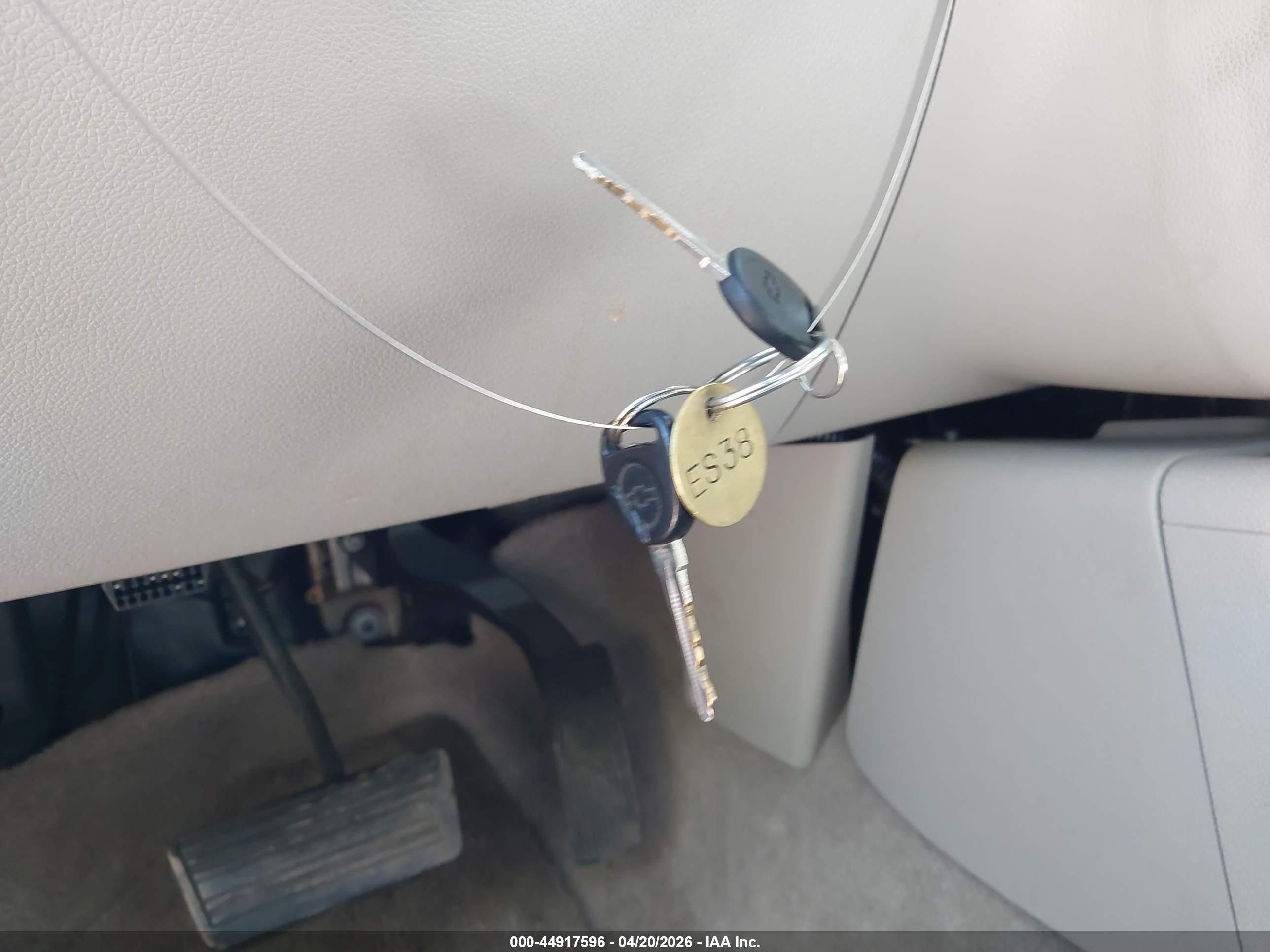 CHEVROLET TAHOE image 11