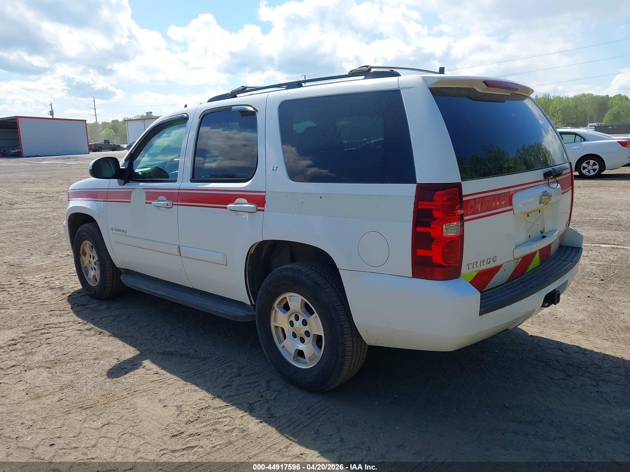 CHEVROLET TAHOE image 3