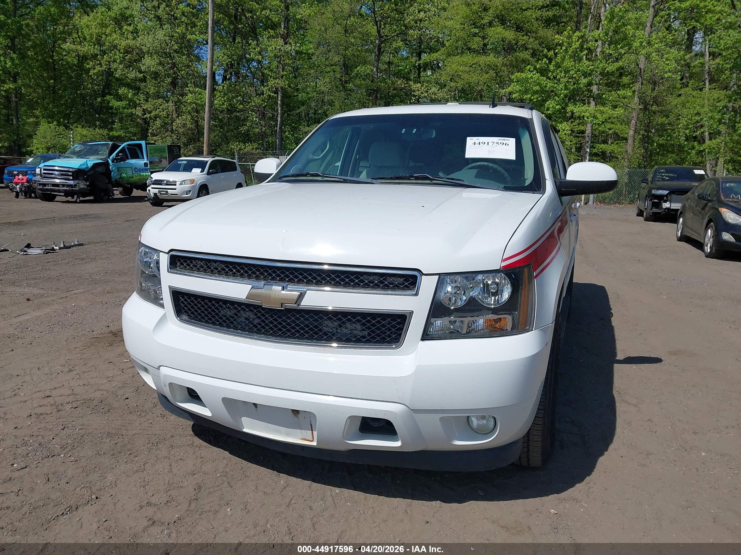CHEVROLET TAHOE image 6