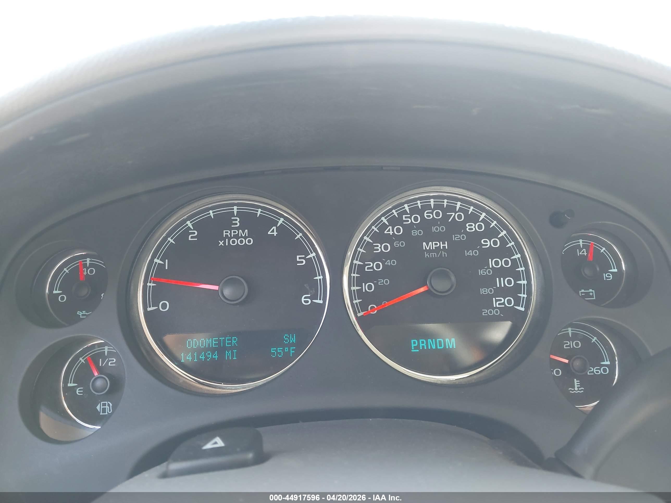 CHEVROLET TAHOE image 7