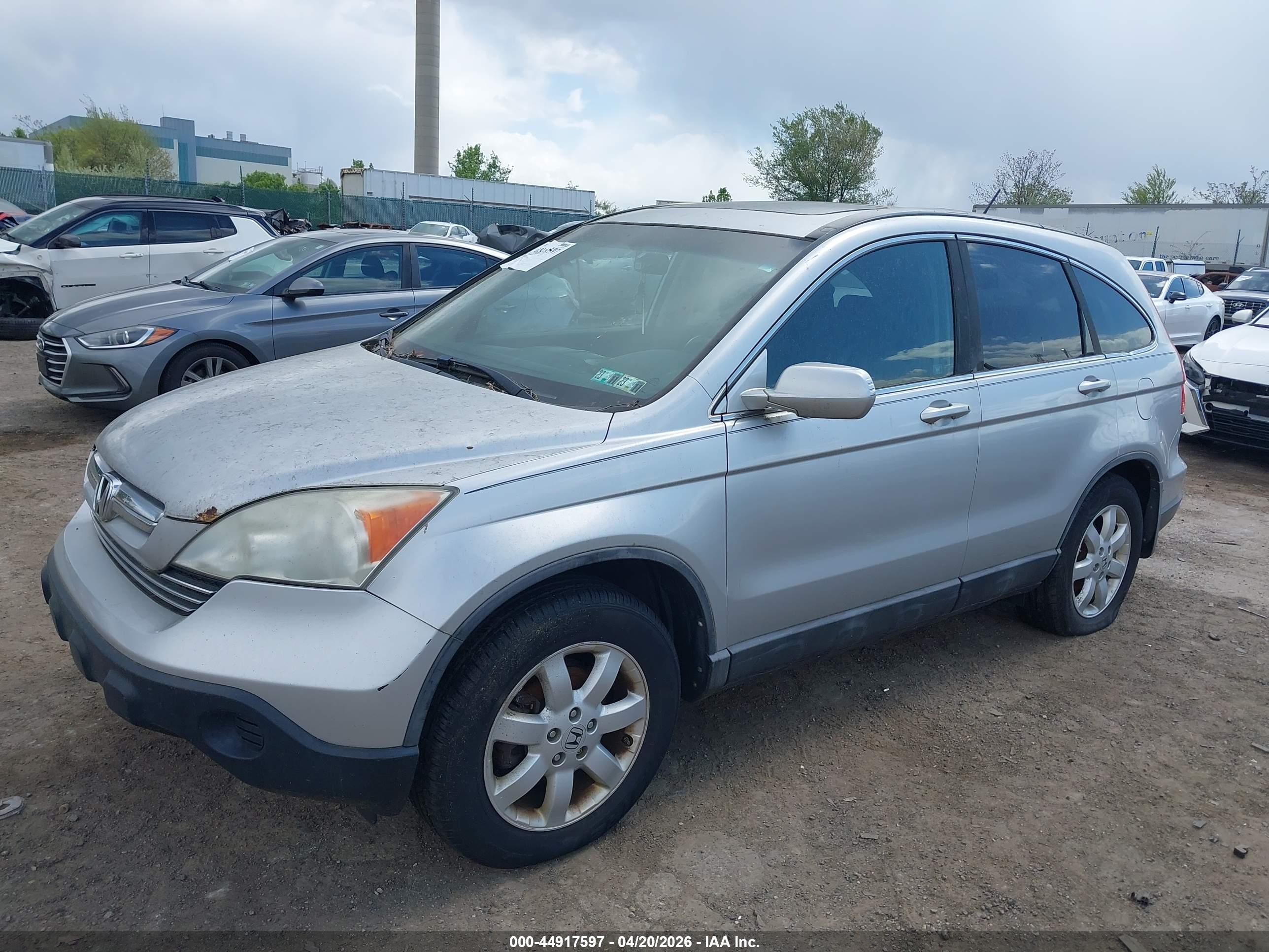 HONDA CR-V image 2