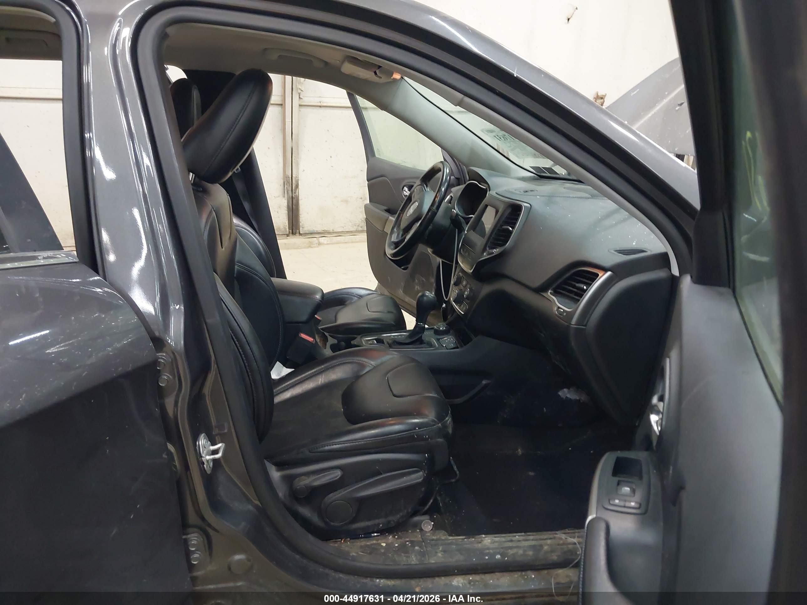 JEEP CHEROKEE image 5