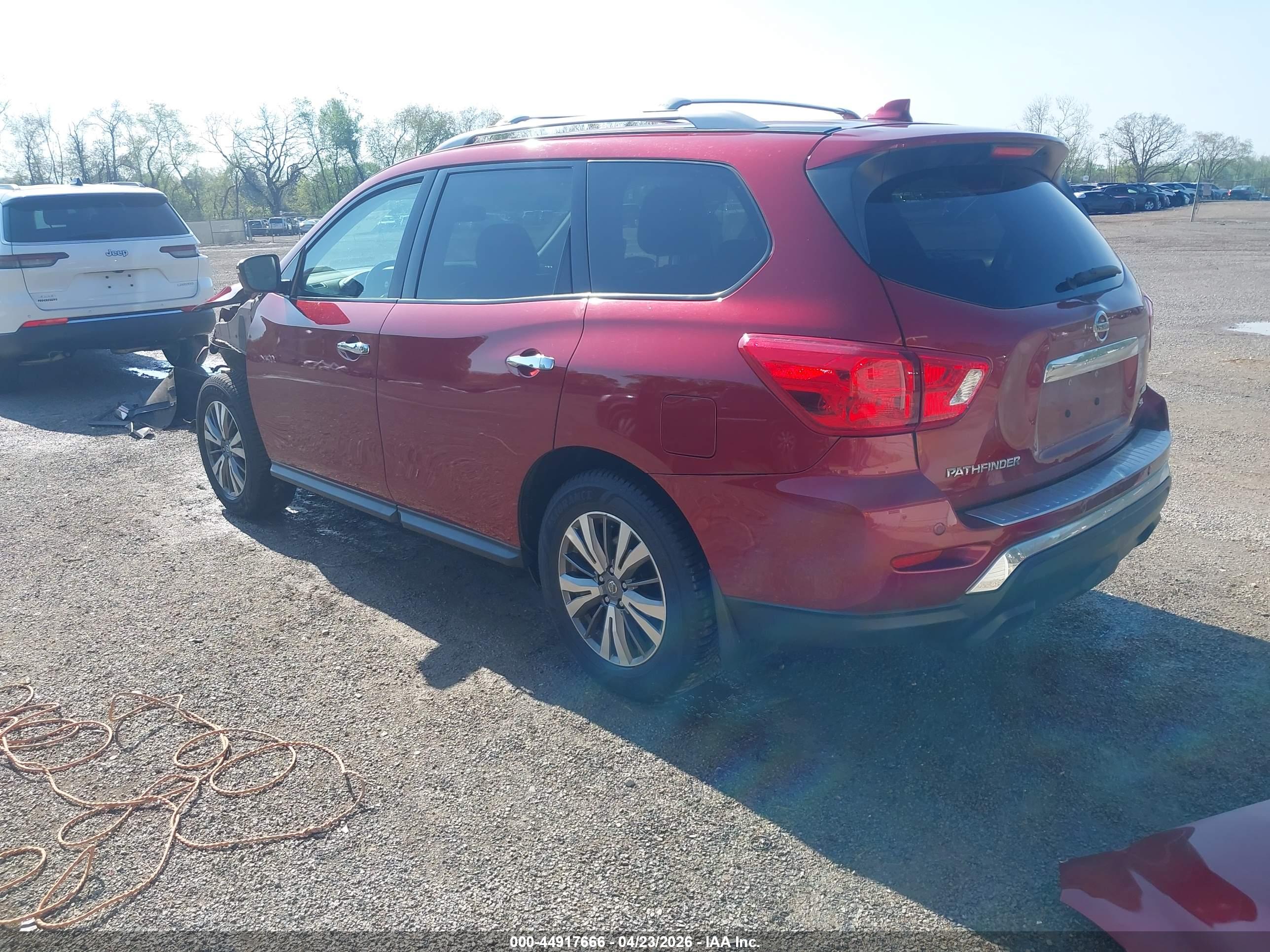 NISSAN PATHFINDER image 3