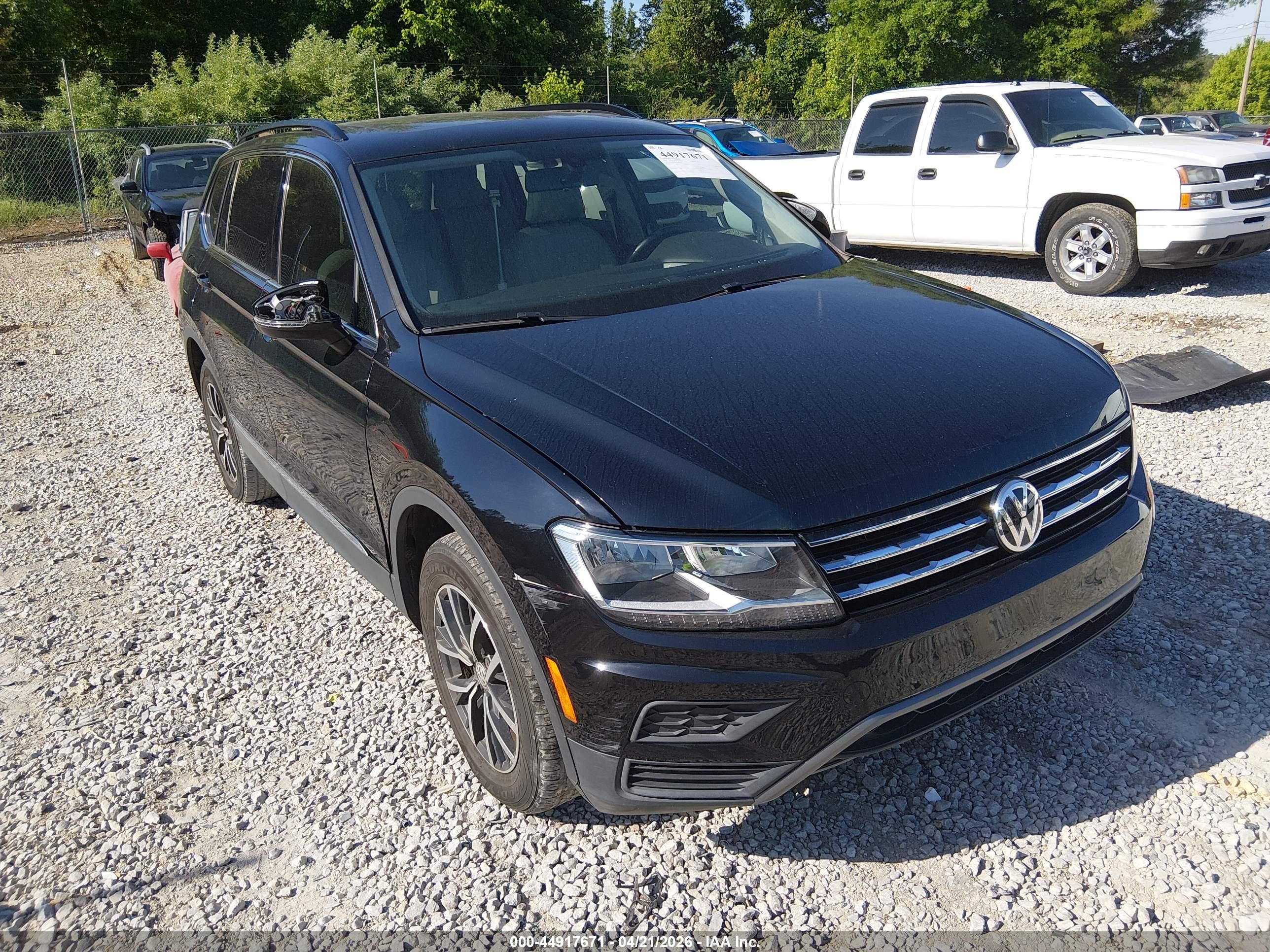 VOLKSWAGEN TIGUAN image 6