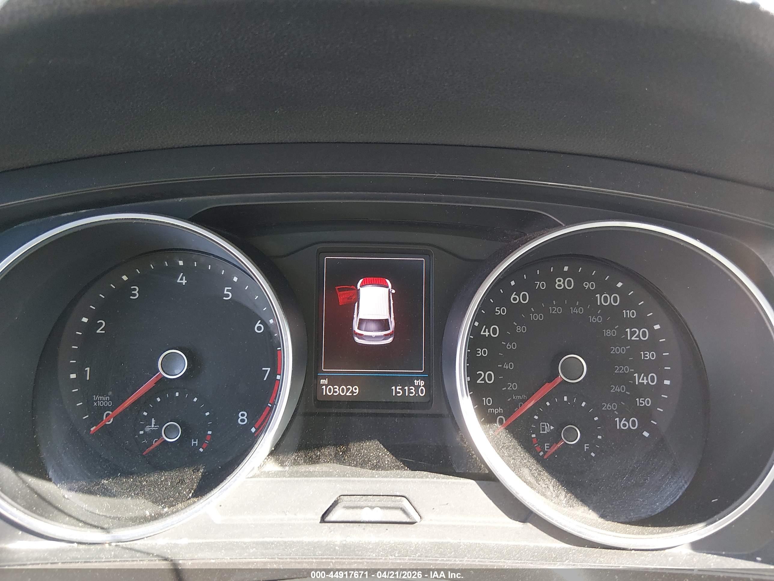 VOLKSWAGEN TIGUAN image 7