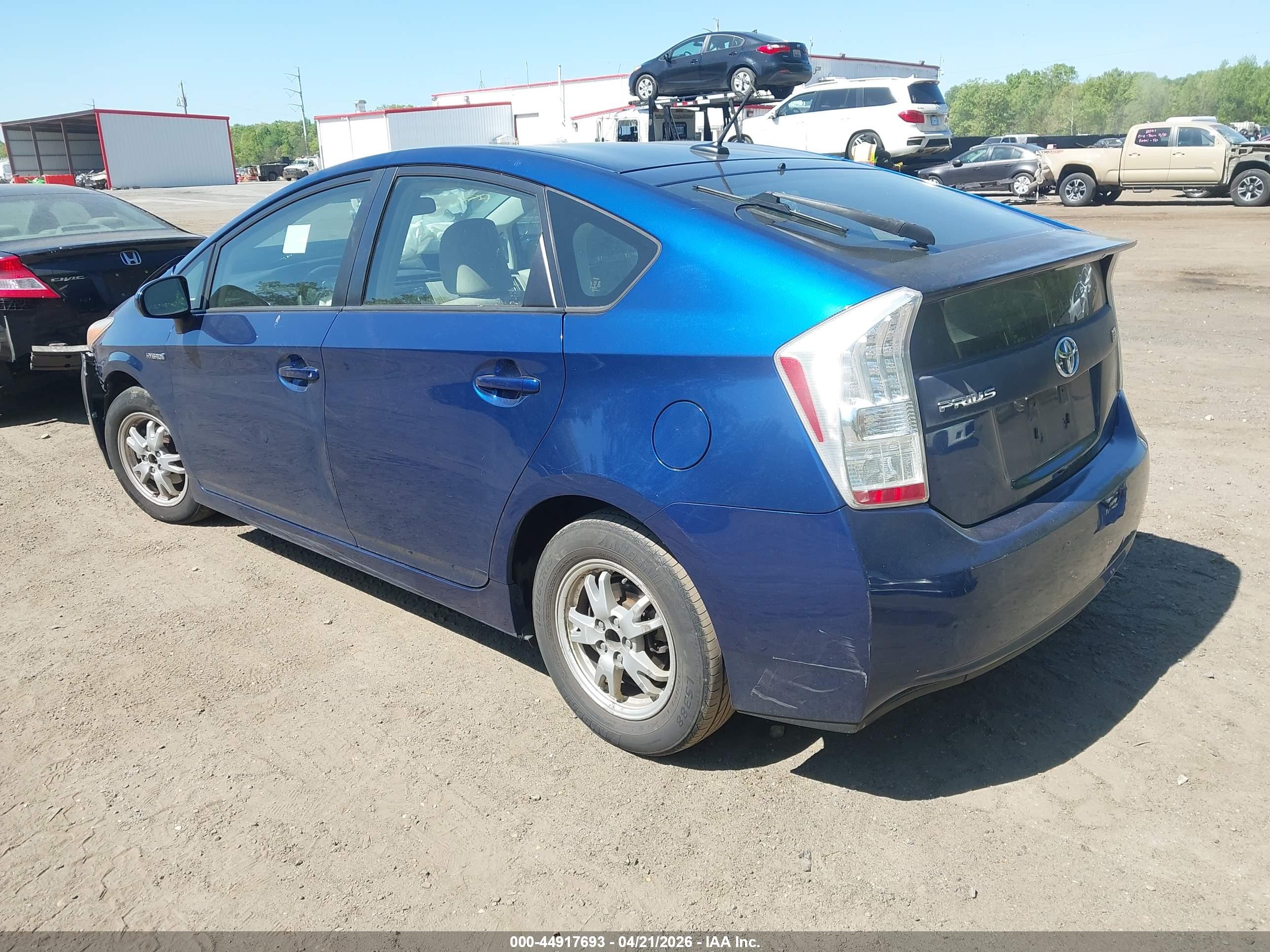 TOYOTA PRIUS image 3