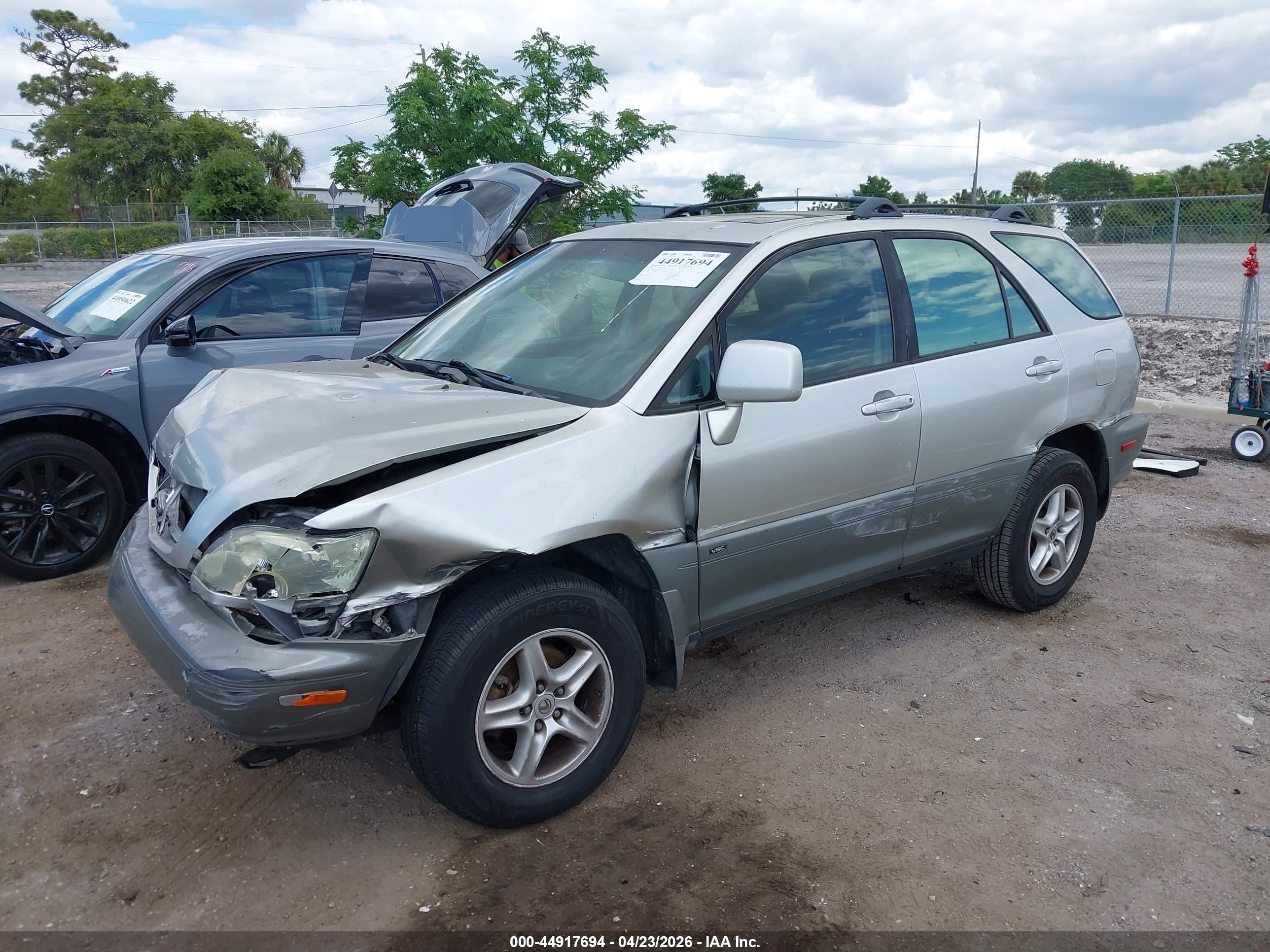 LEXUS RX image 2
