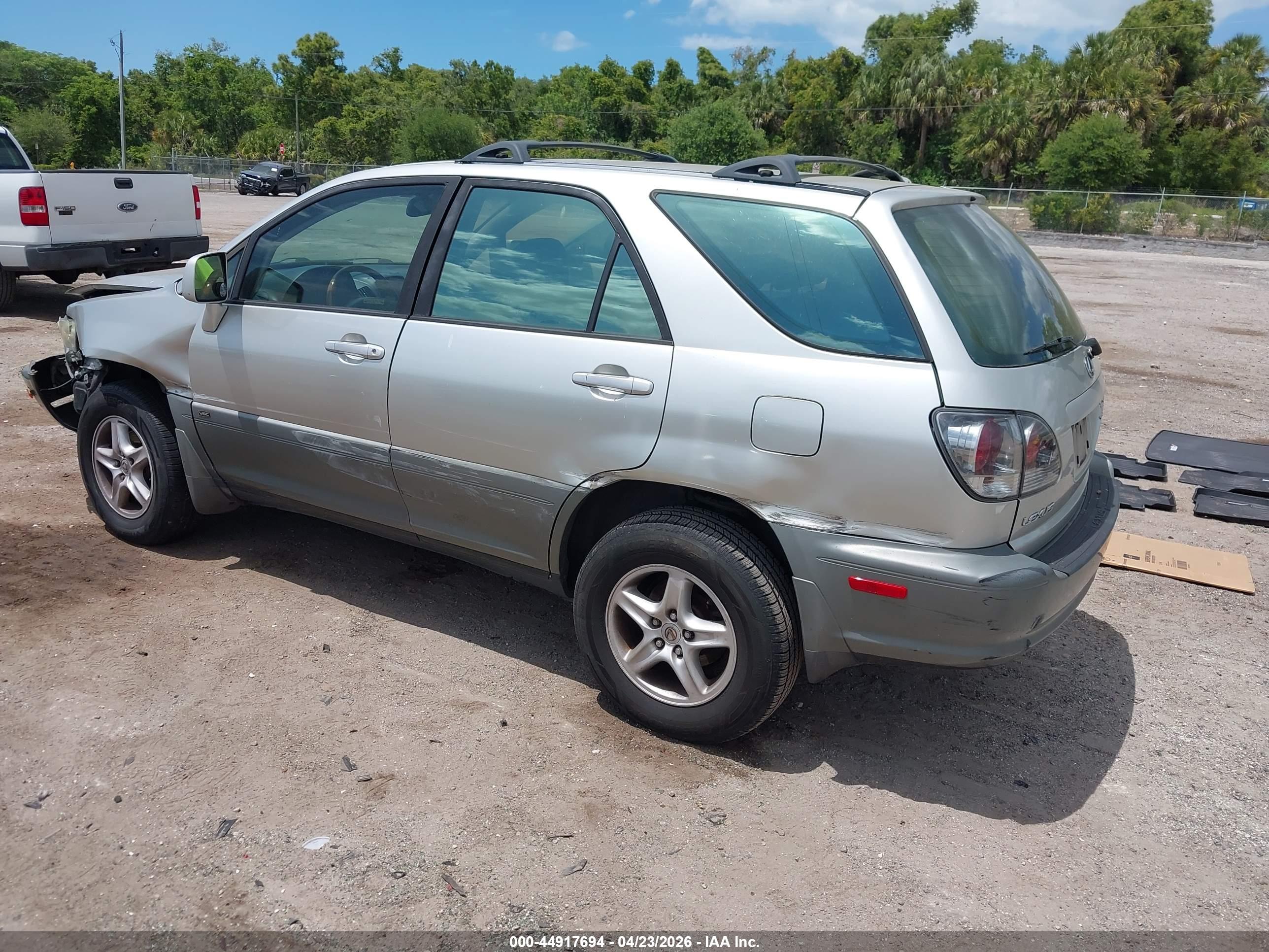 LEXUS RX image 3