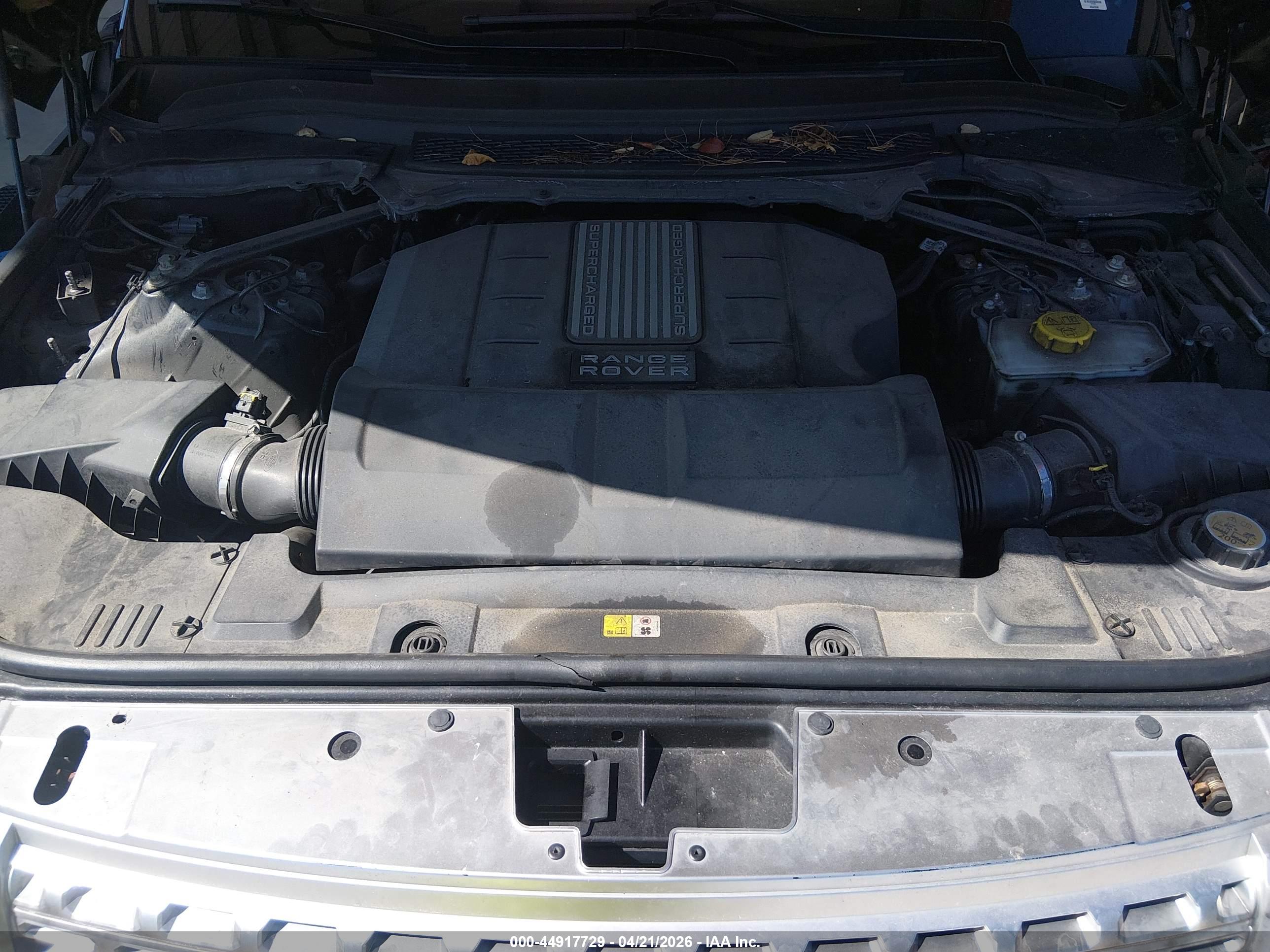 LAND ROVER image 10