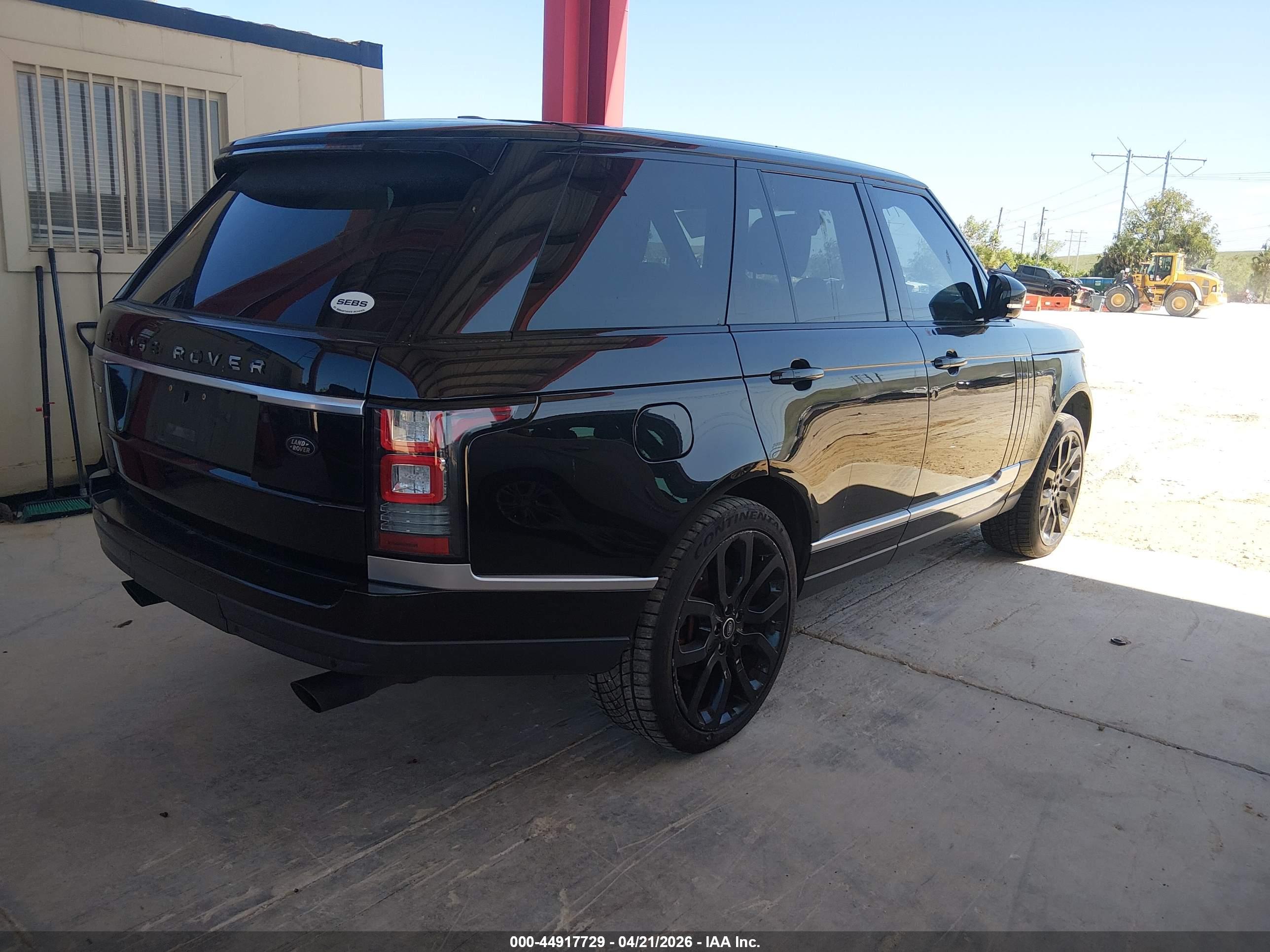 LAND ROVER image 4