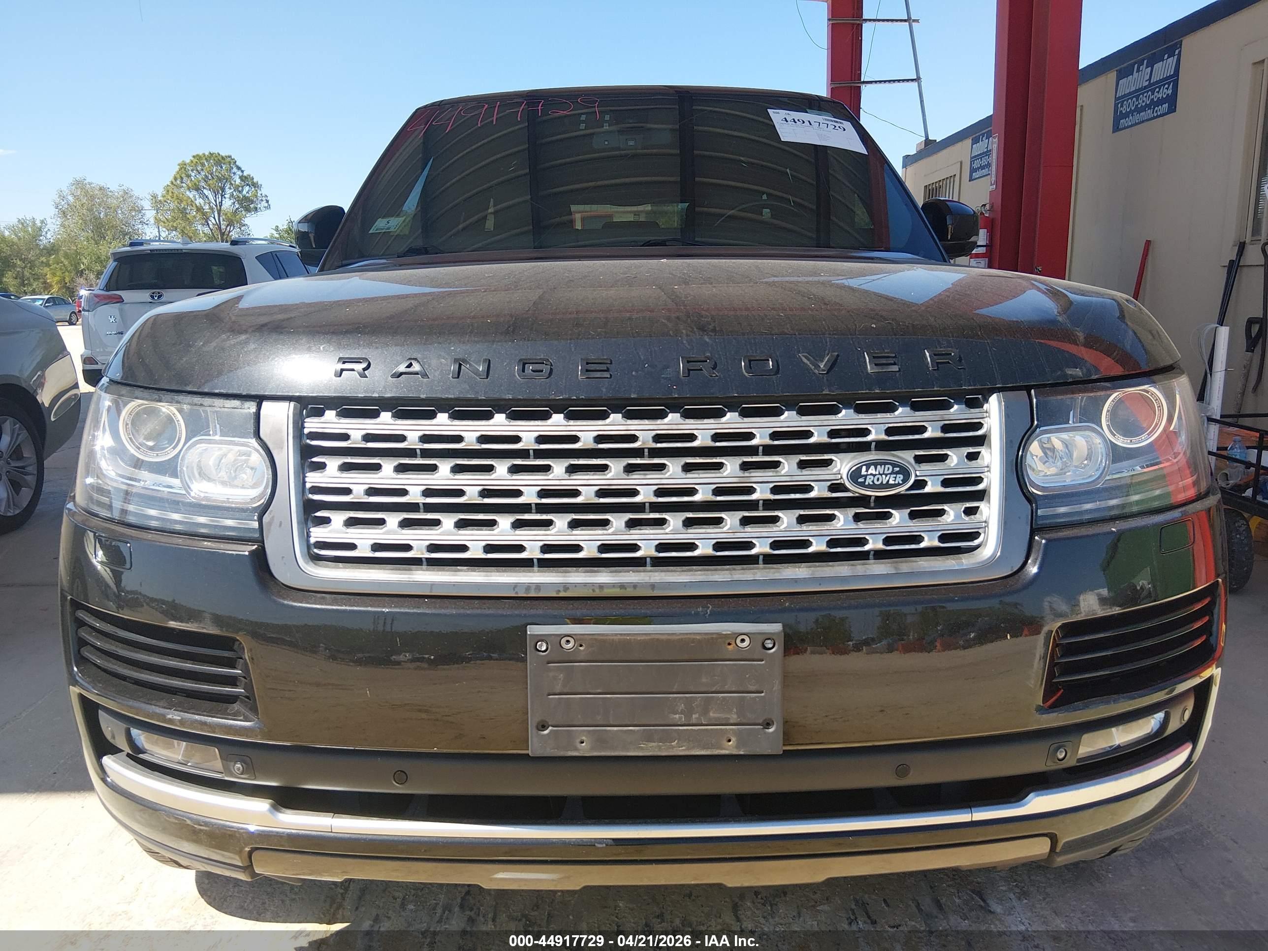 LAND ROVER image 6
