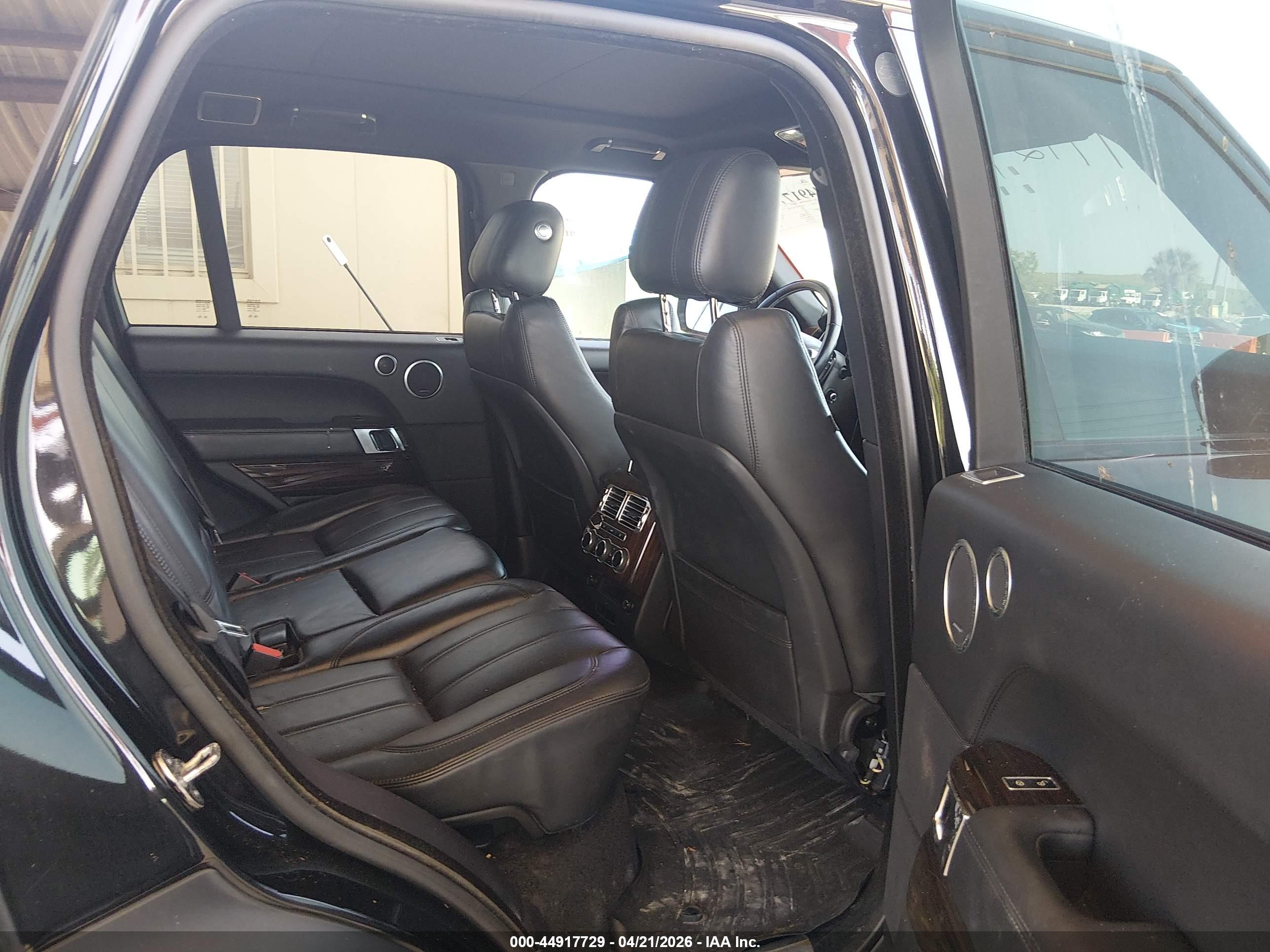 LAND ROVER image 8