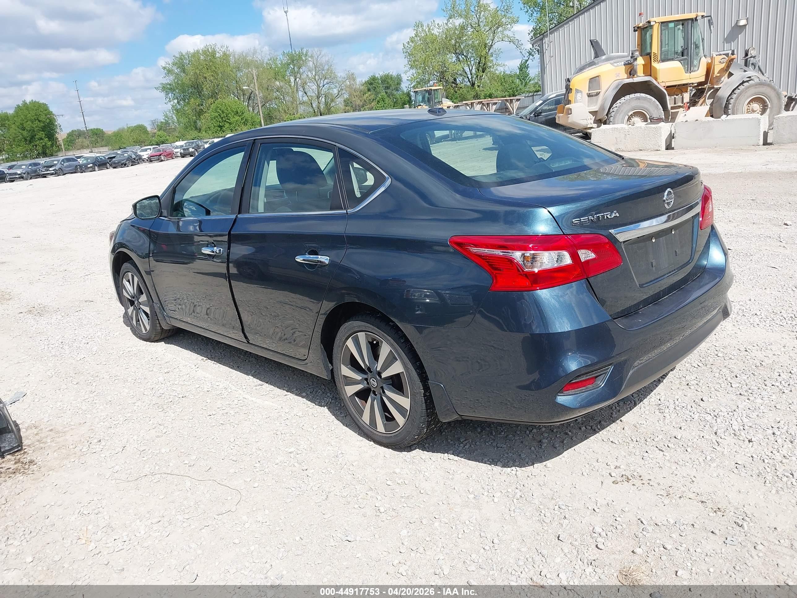 NISSAN SENTRA image 3