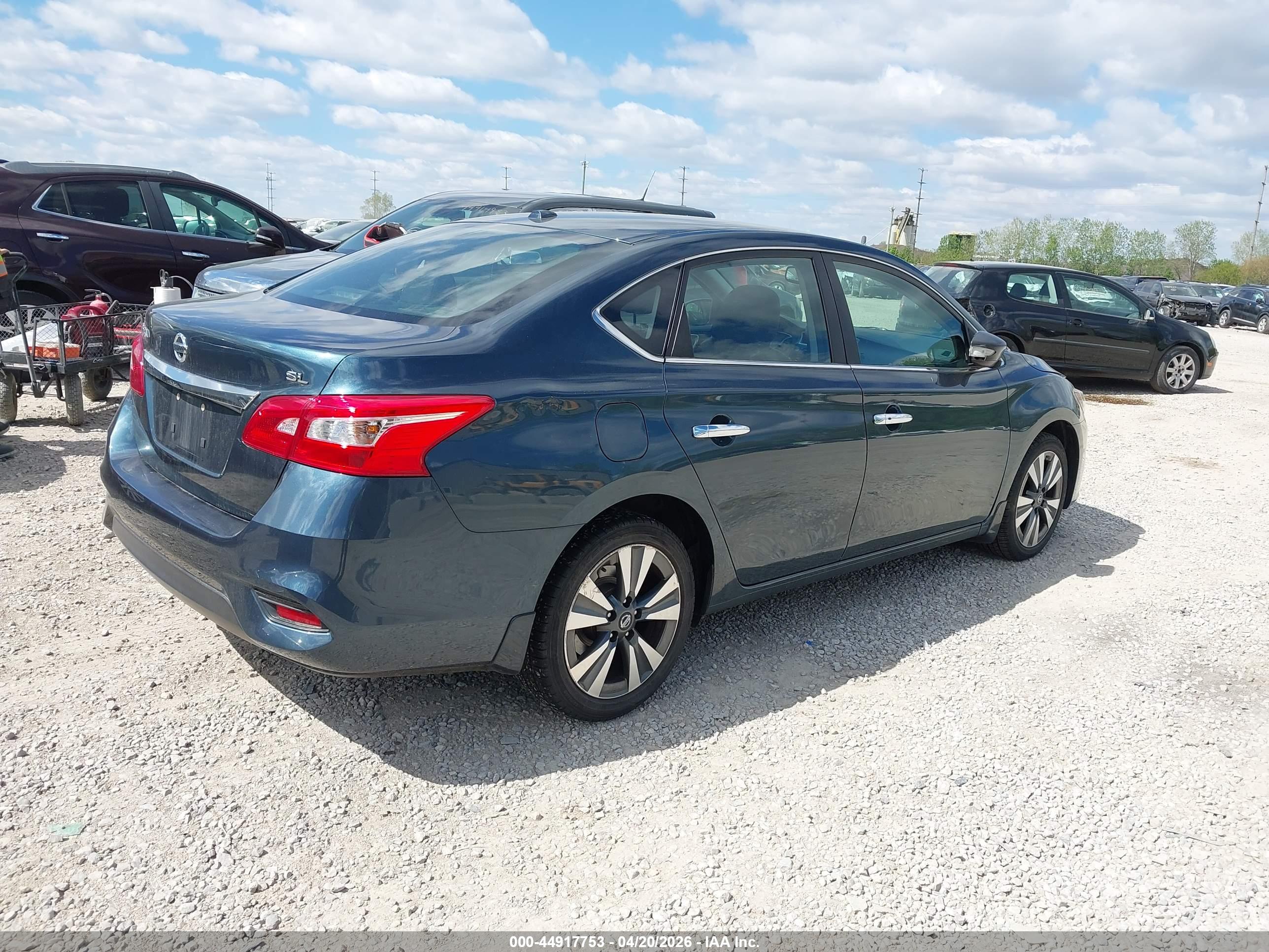NISSAN SENTRA image 4
