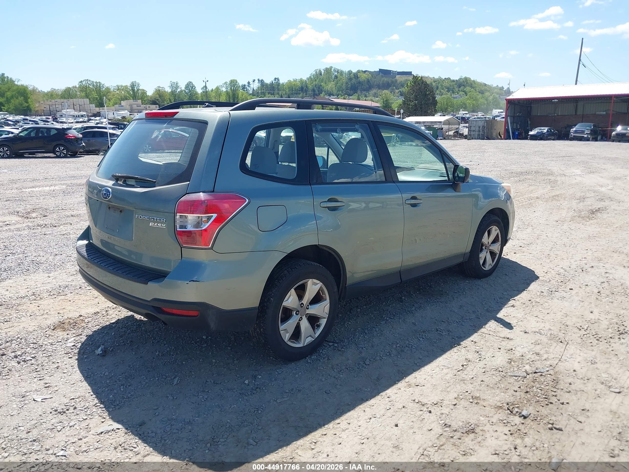 SUBARU FORESTER image 4