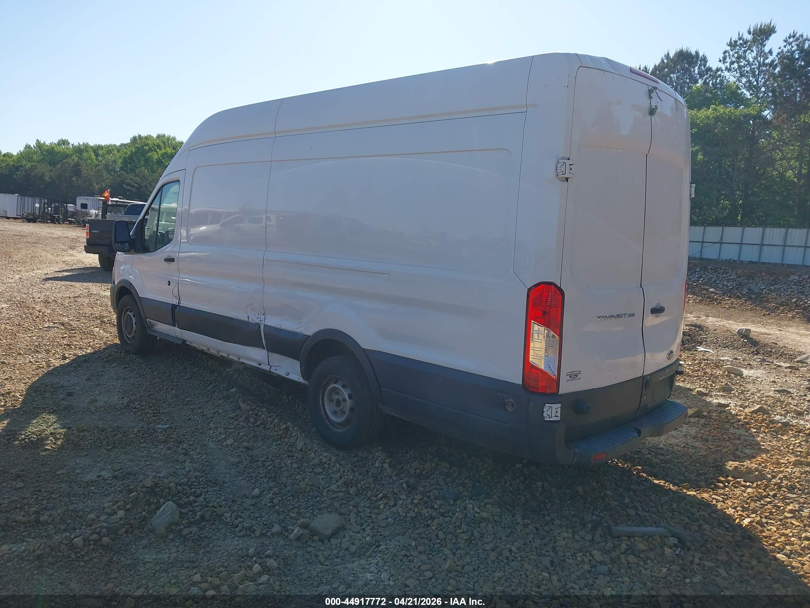 FORD TRANSIT-350 image 3