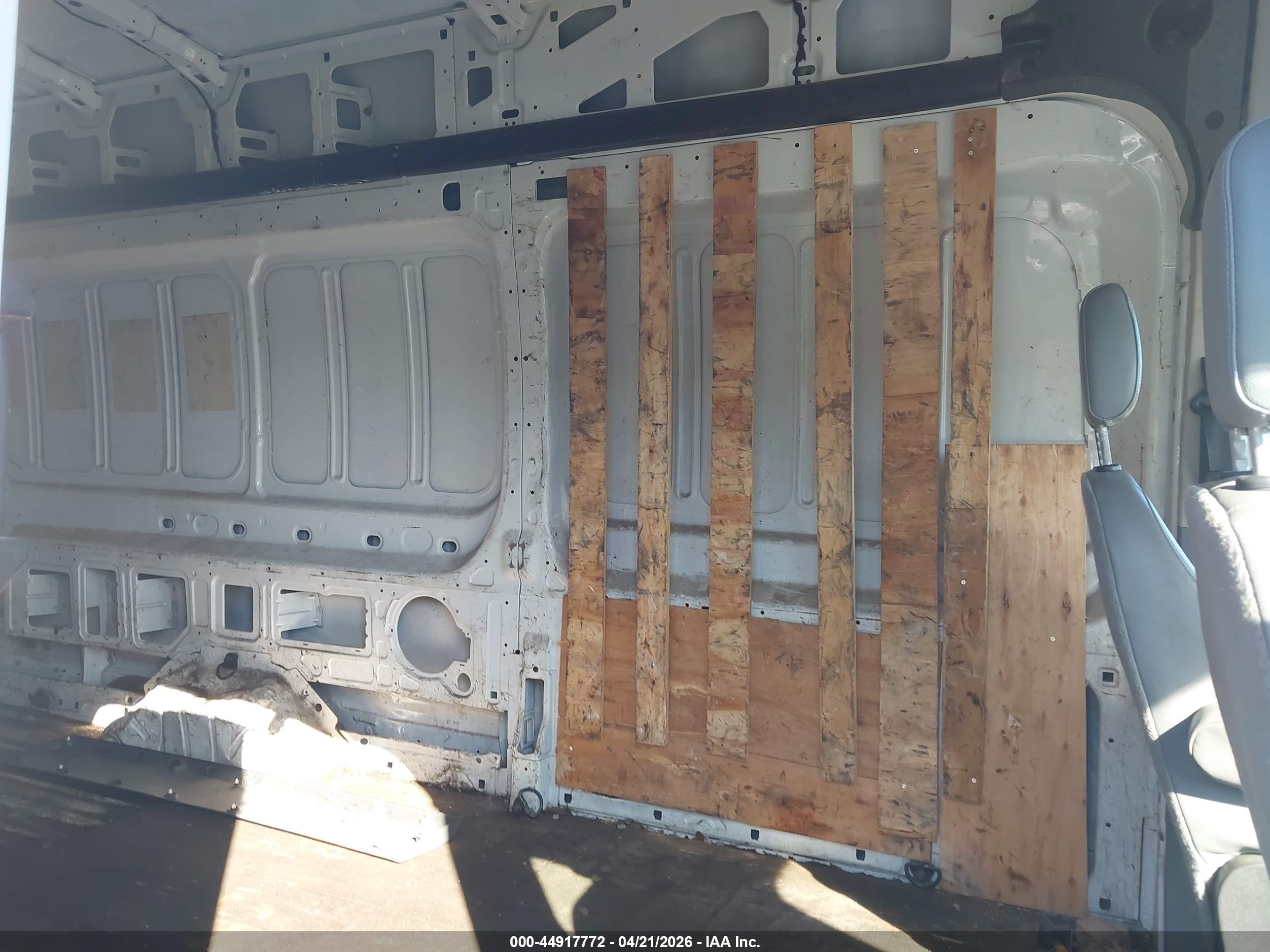 FORD TRANSIT-350 image 8