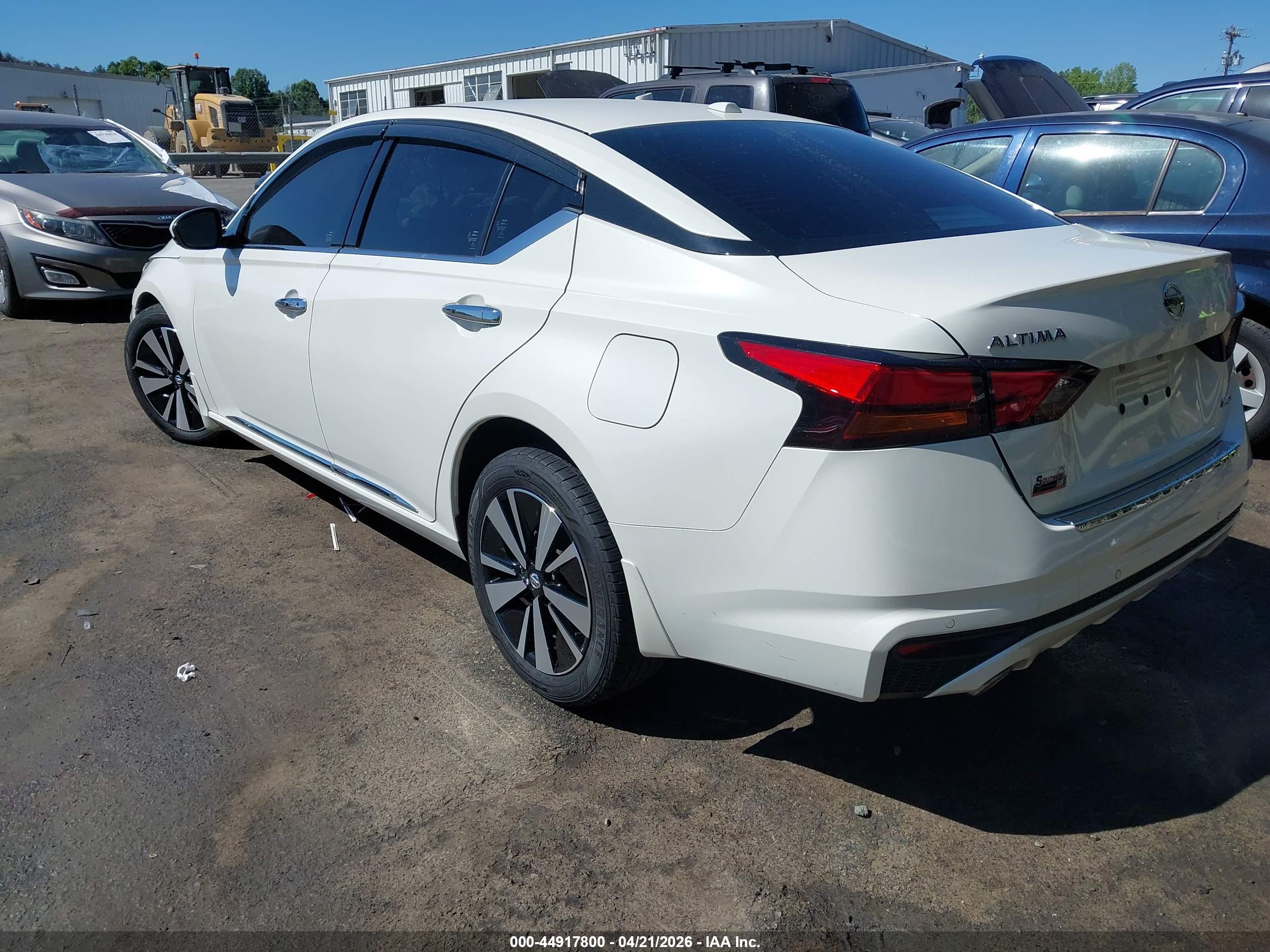 NISSAN ALTIMA image 3