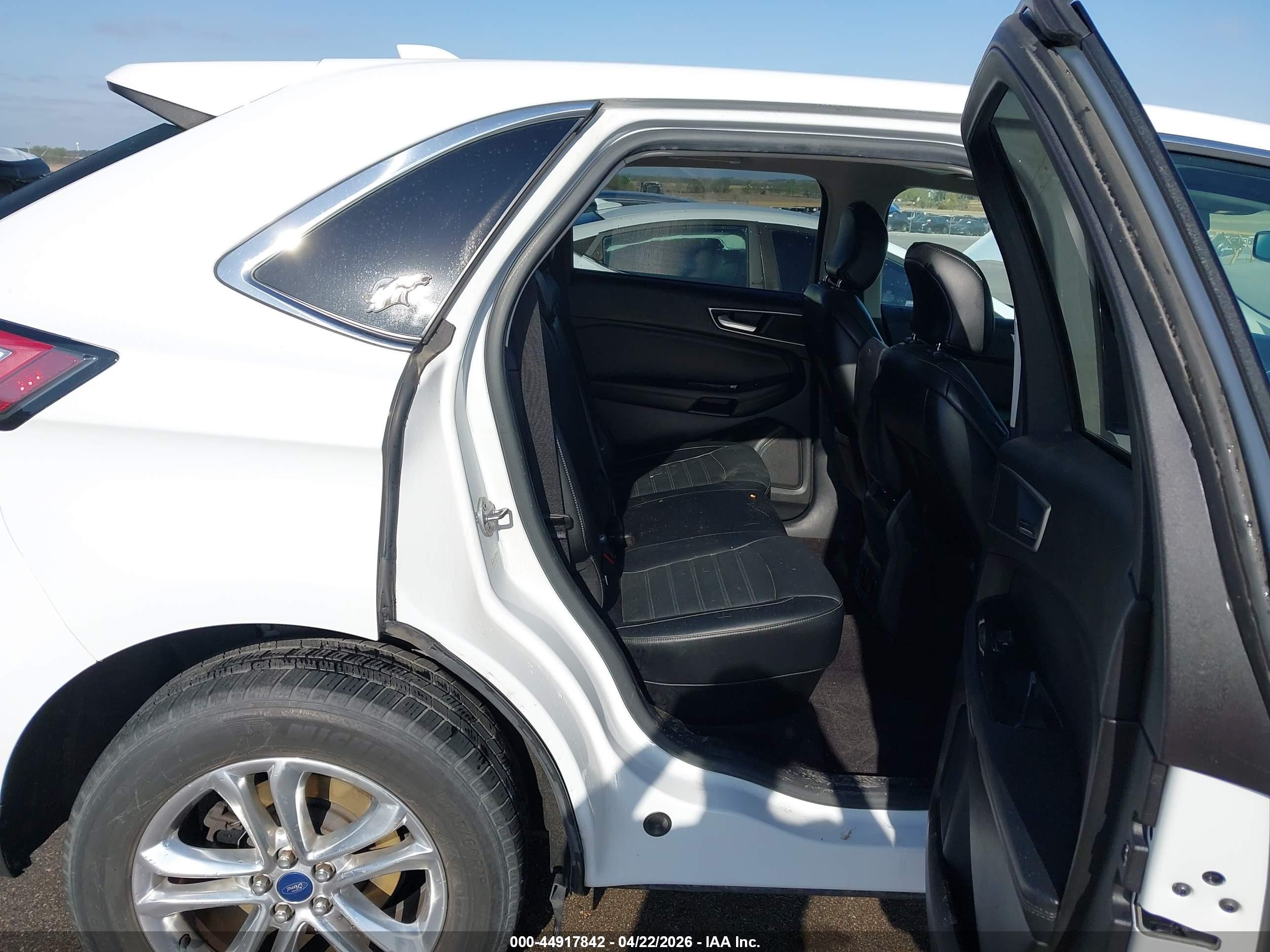 FORD EDGE image 8