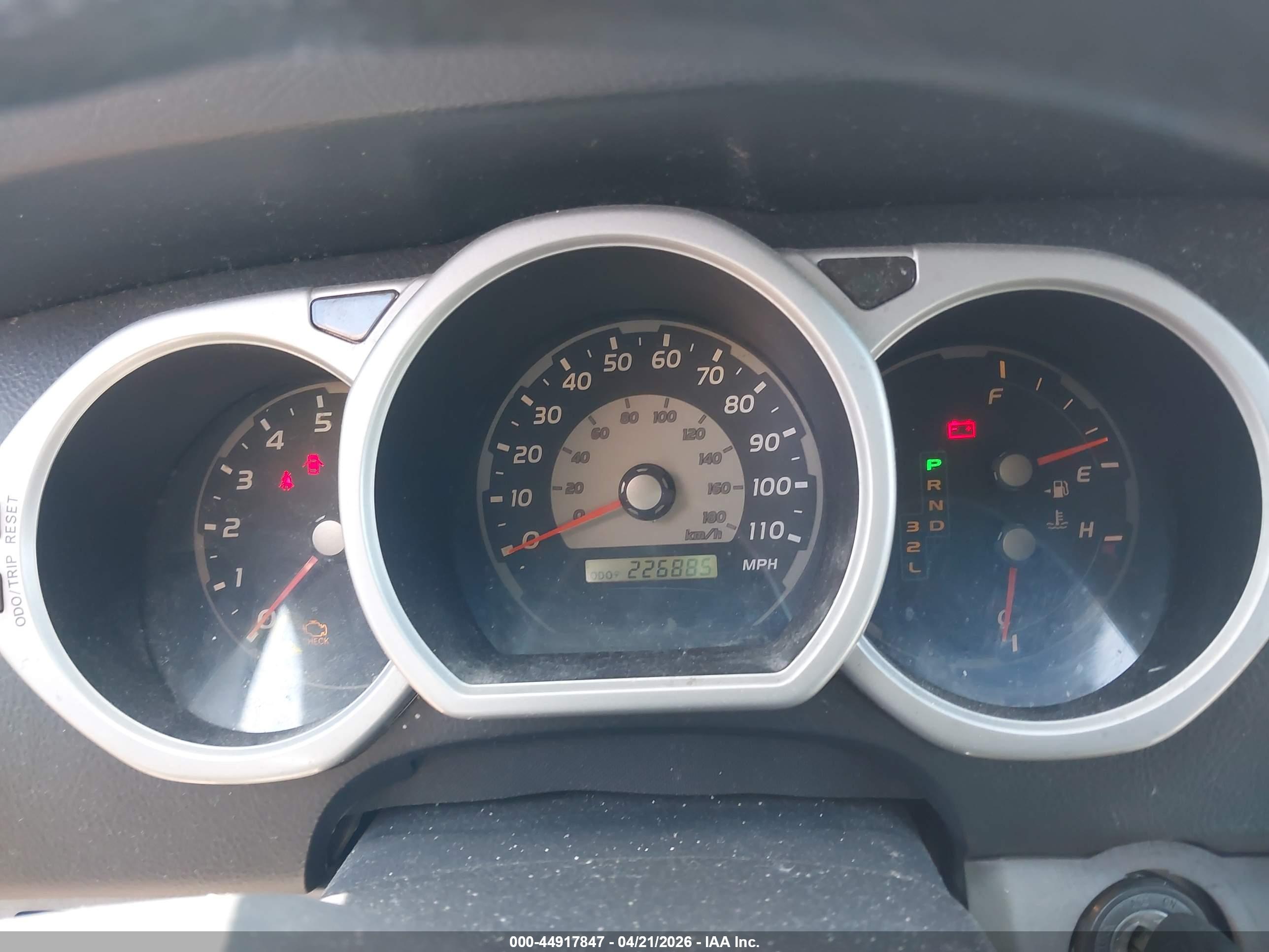 TOYOTA 4RUNNER image 7