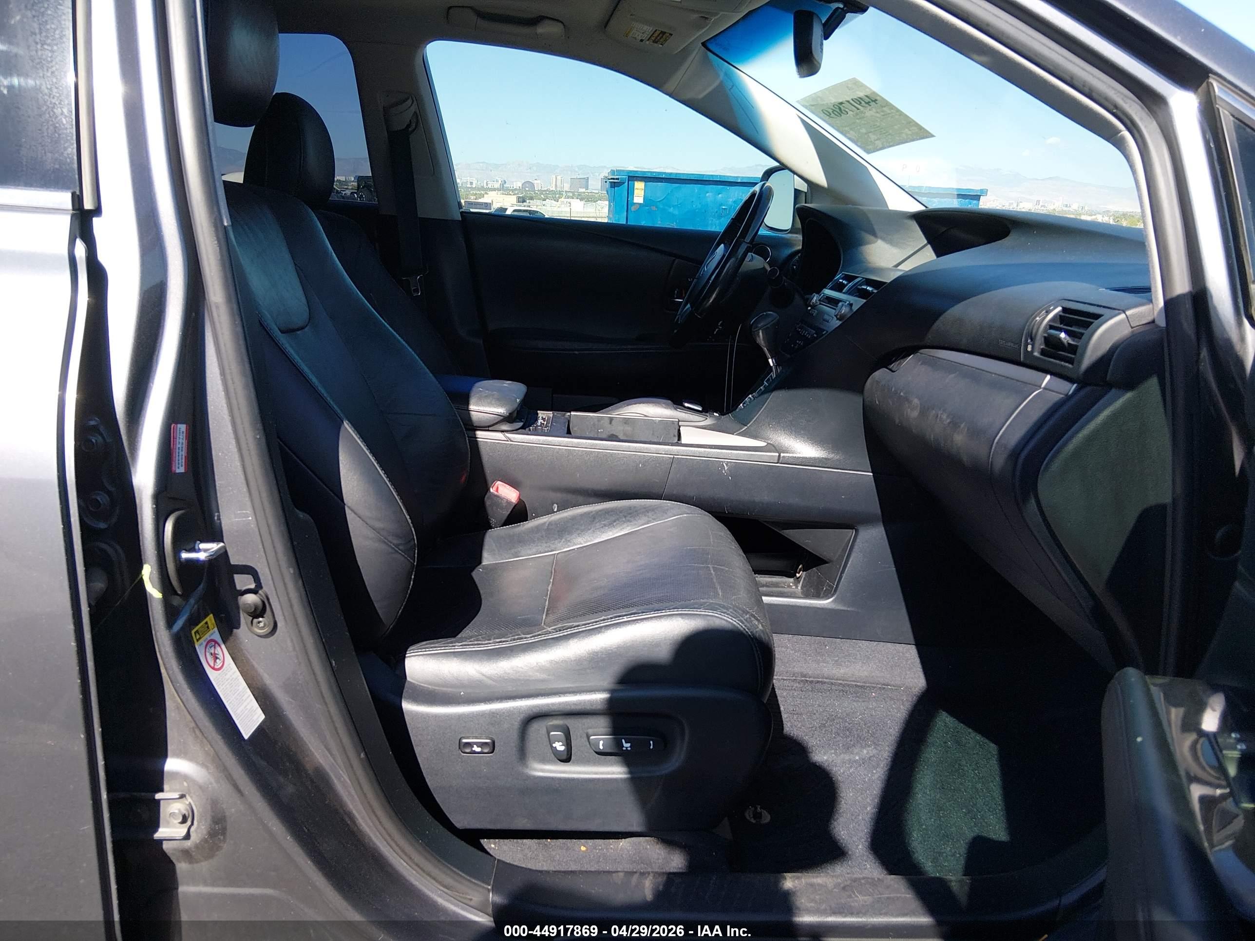 LEXUS RX image 5