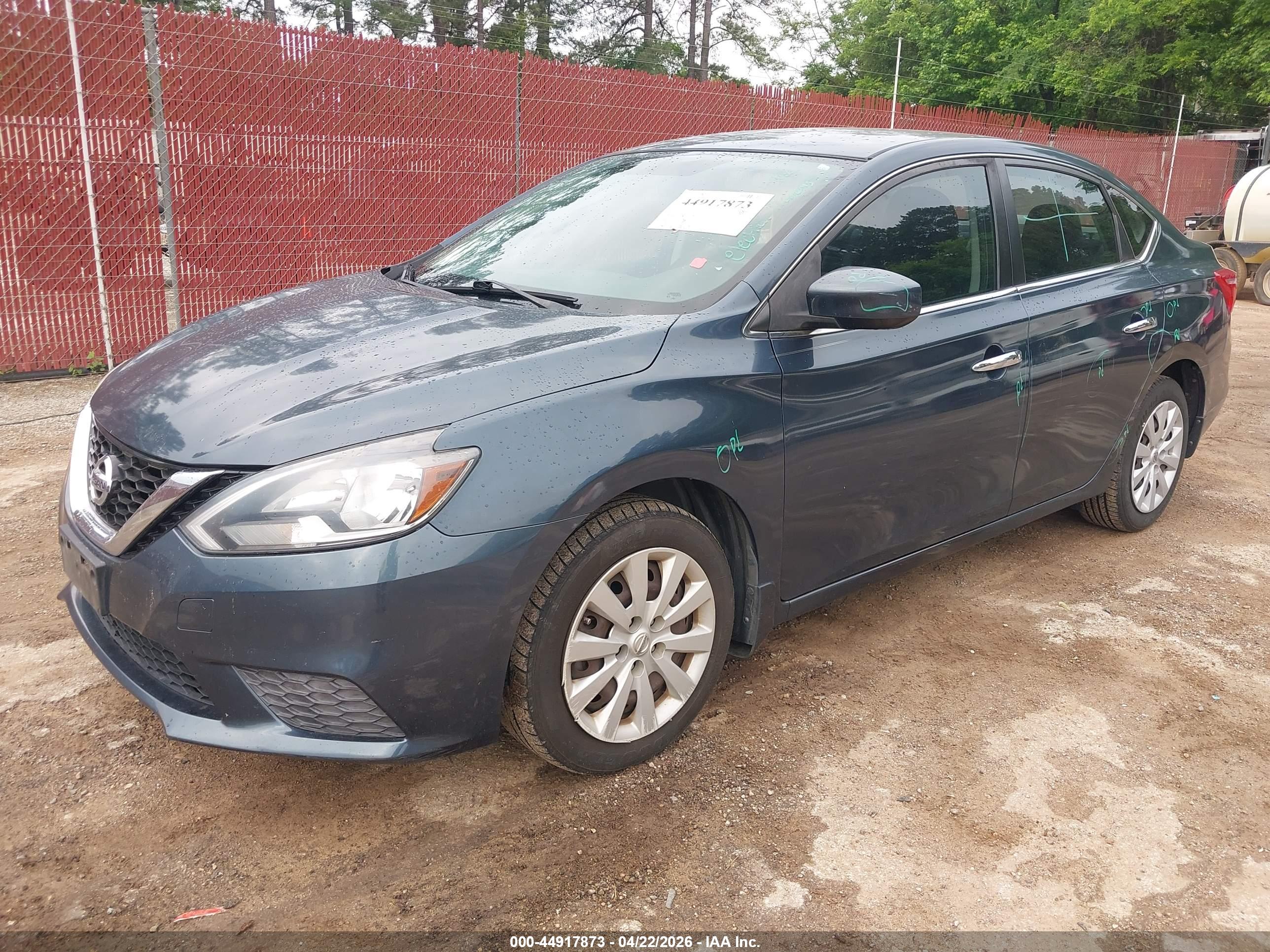 NISSAN SENTRA image 2