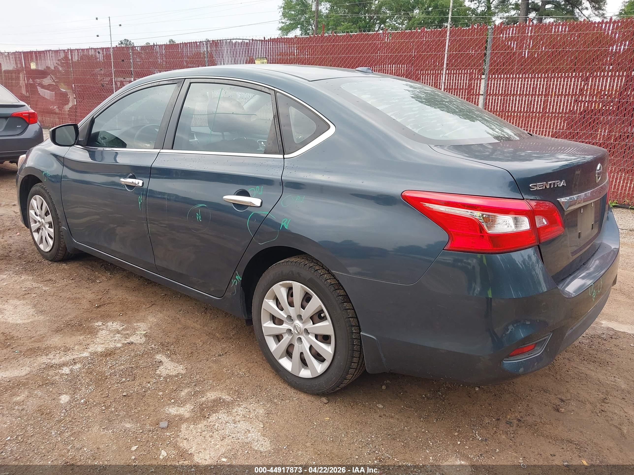 NISSAN SENTRA image 3