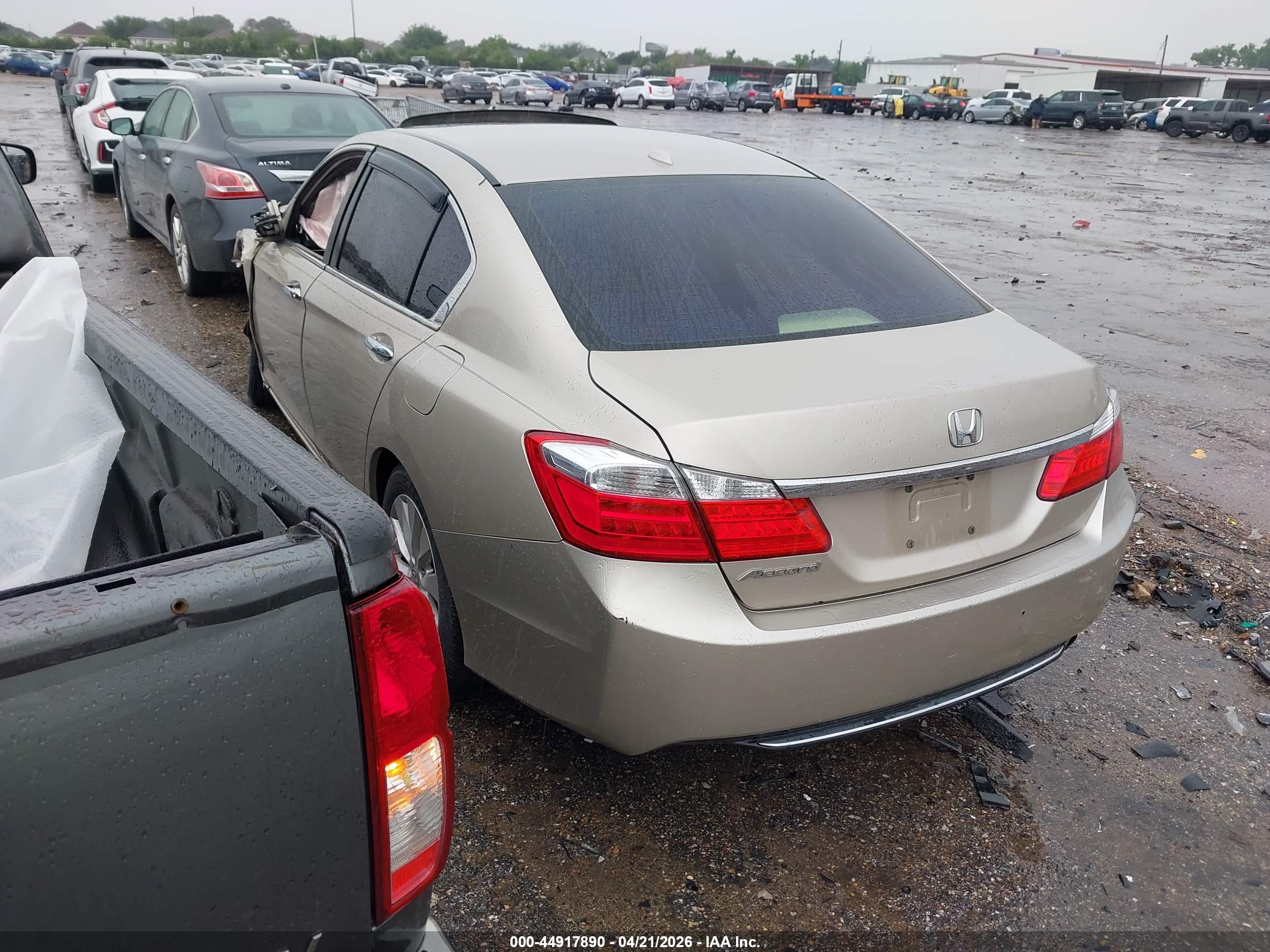 HONDA ACCORD image 3