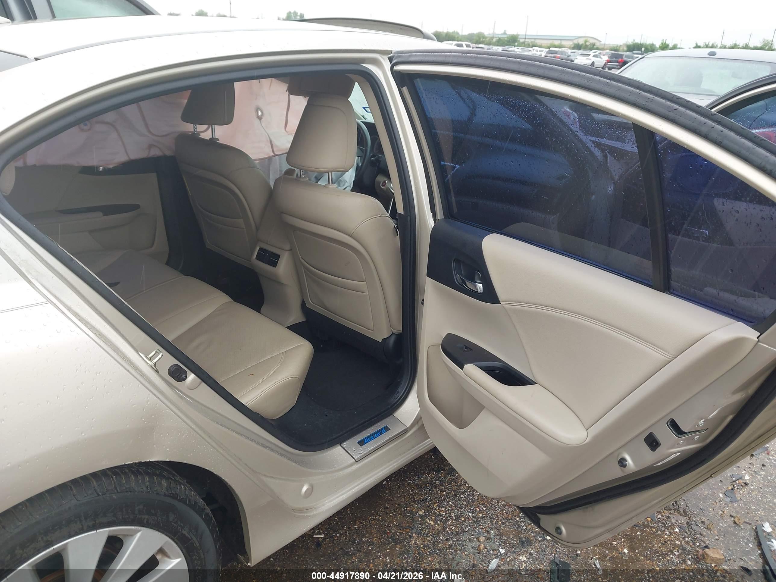 HONDA ACCORD image 8