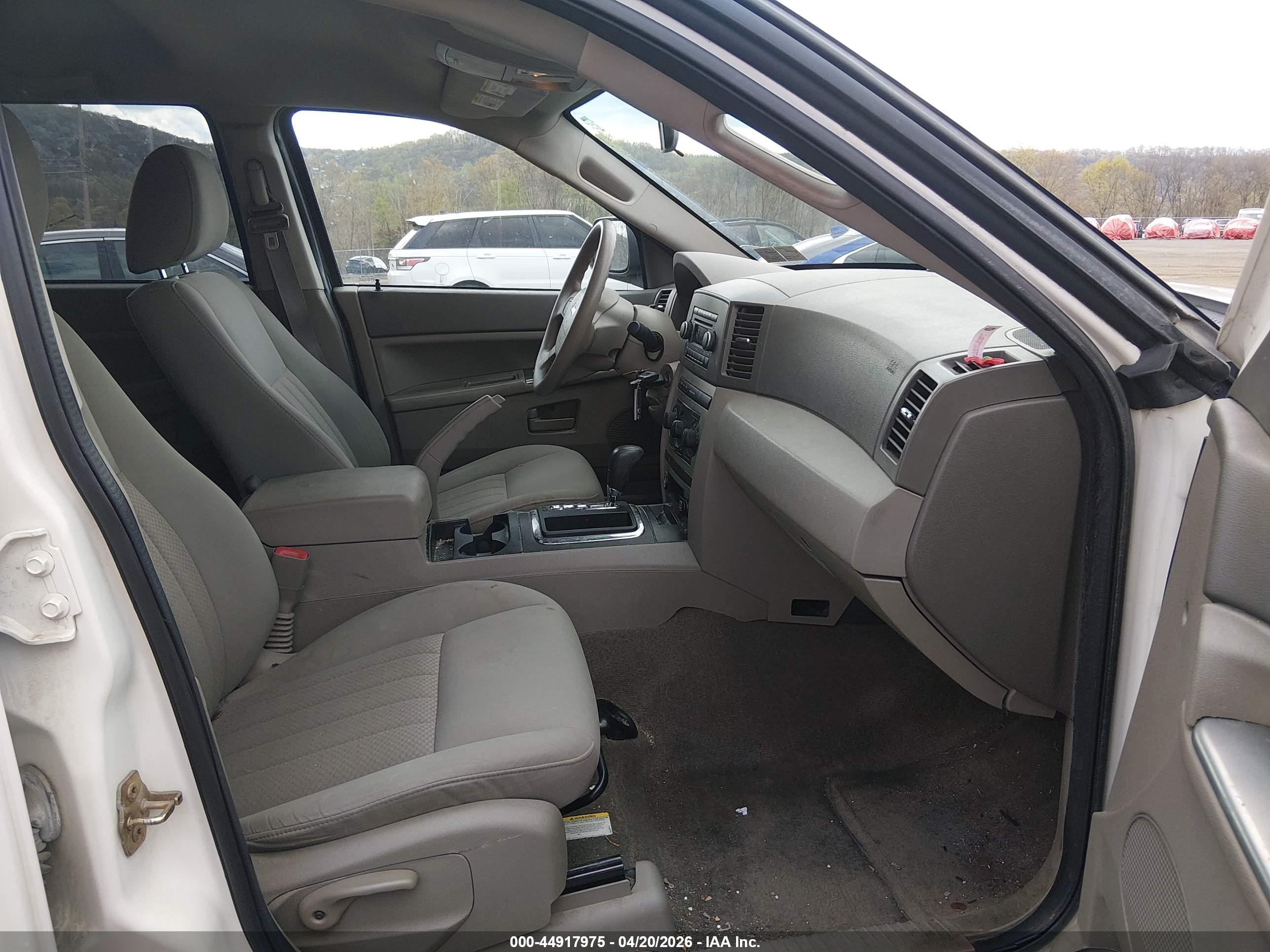 JEEP GRAND image 5