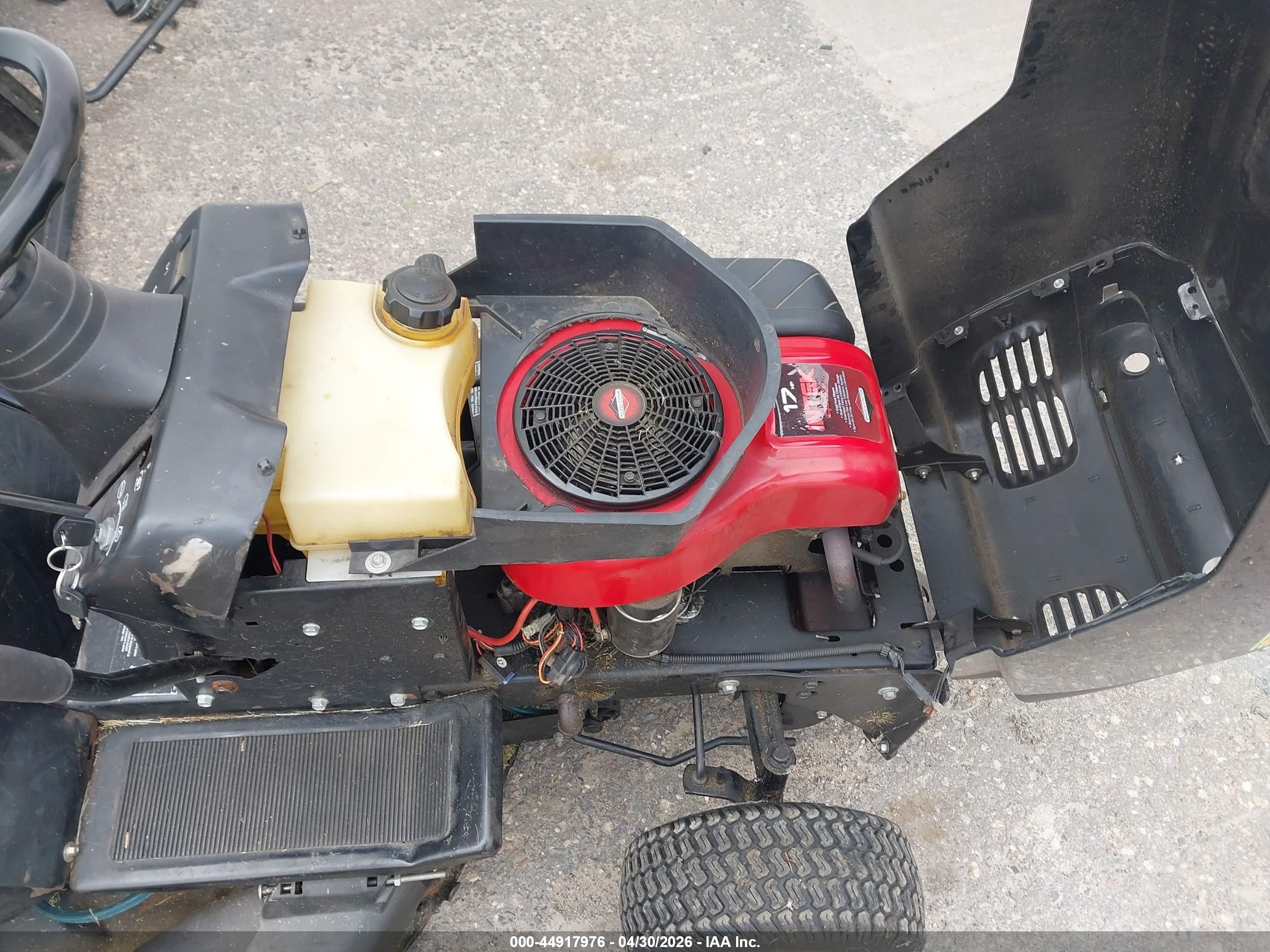POULAN LAWNMOWER image 10