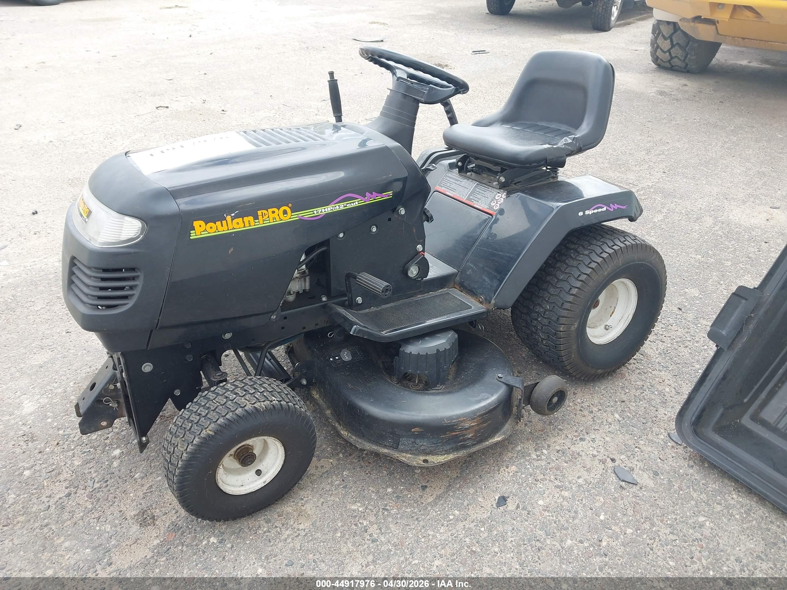 POULAN LAWNMOWER image 2