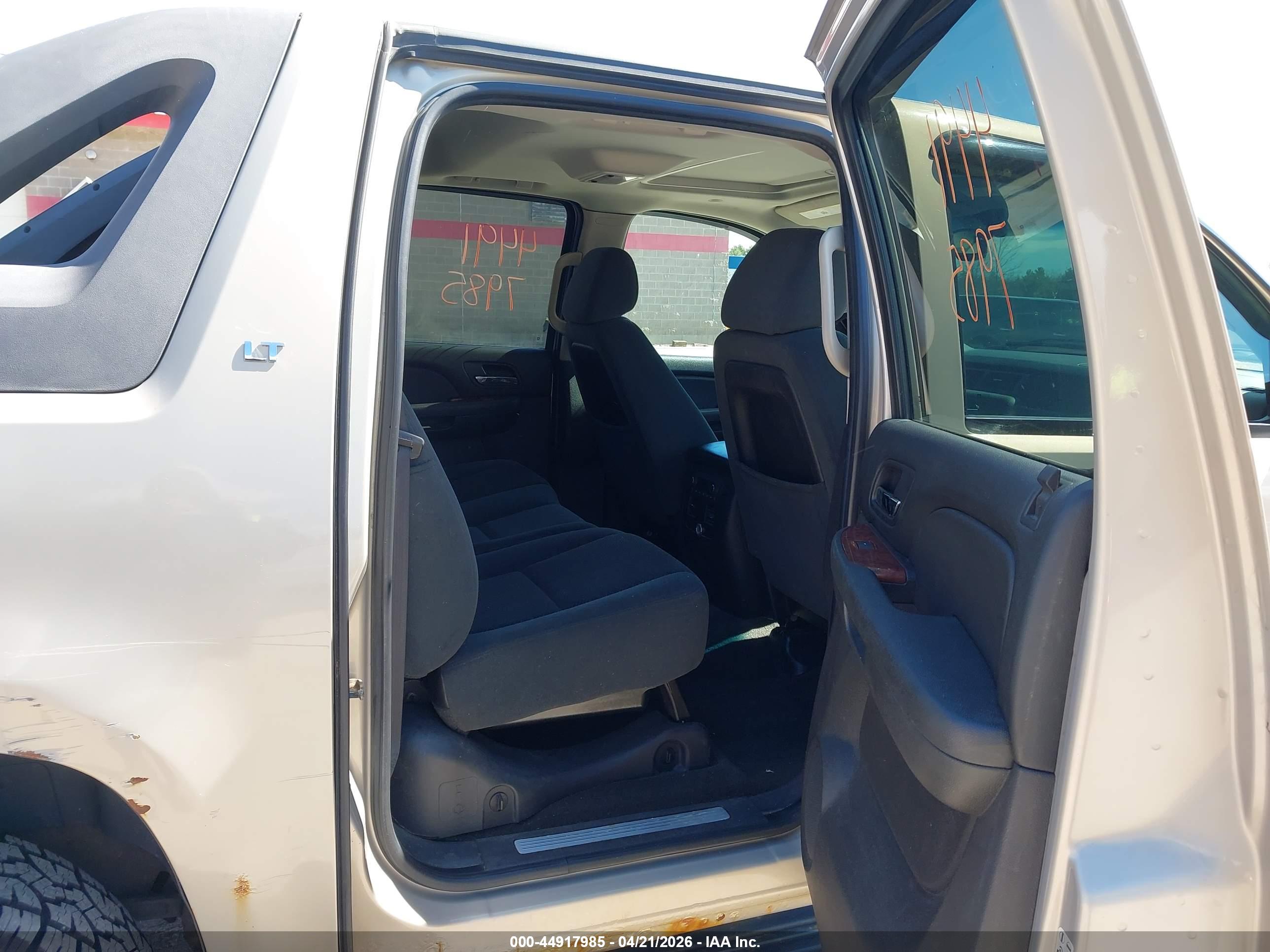 CHEVROLET AVALANCHE image 8