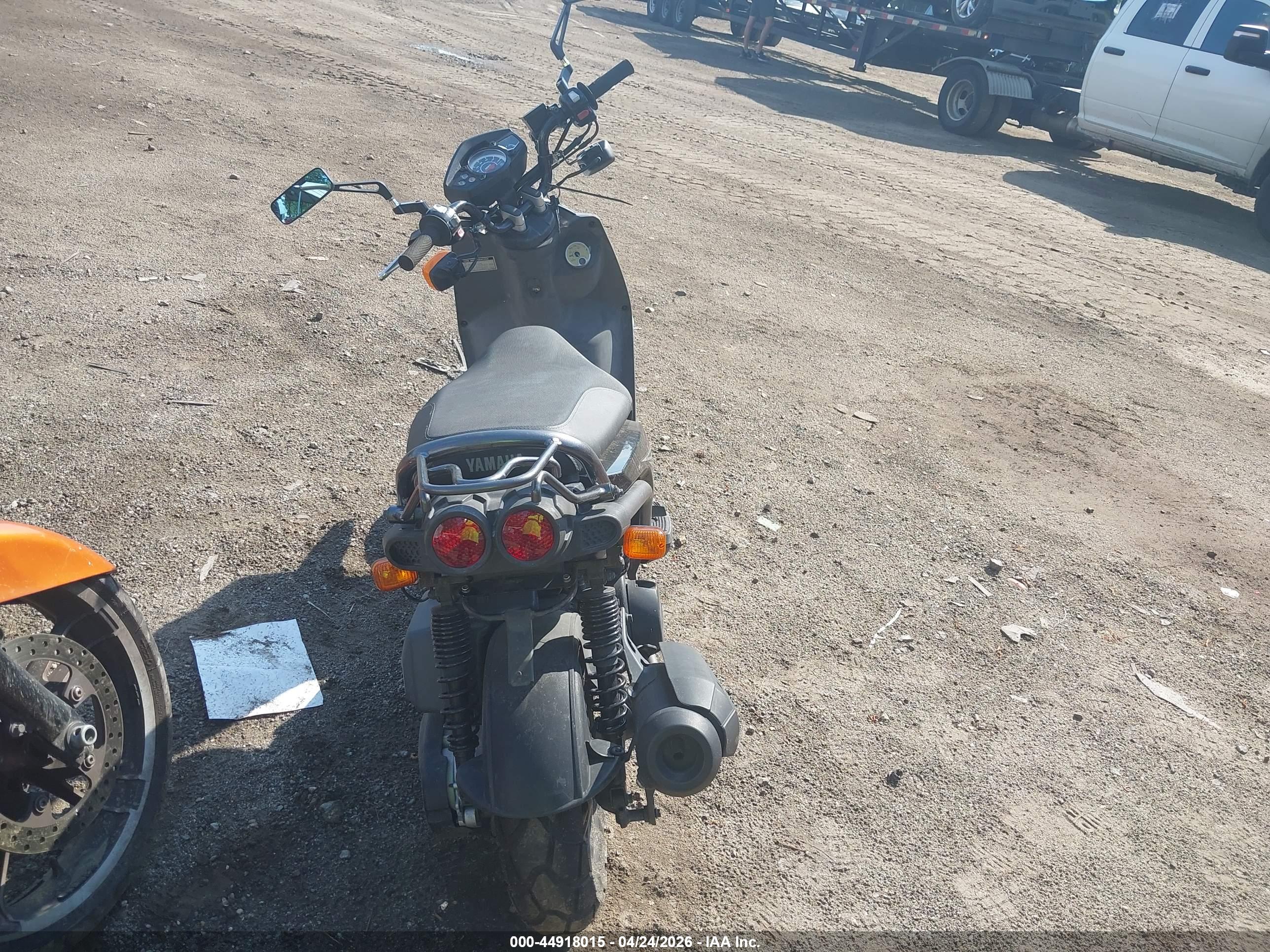 YAMAHA YW125 image 6