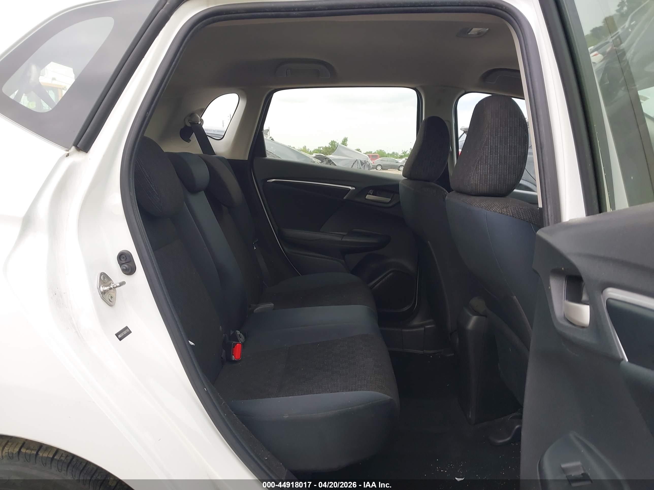 HONDA FIT image 8