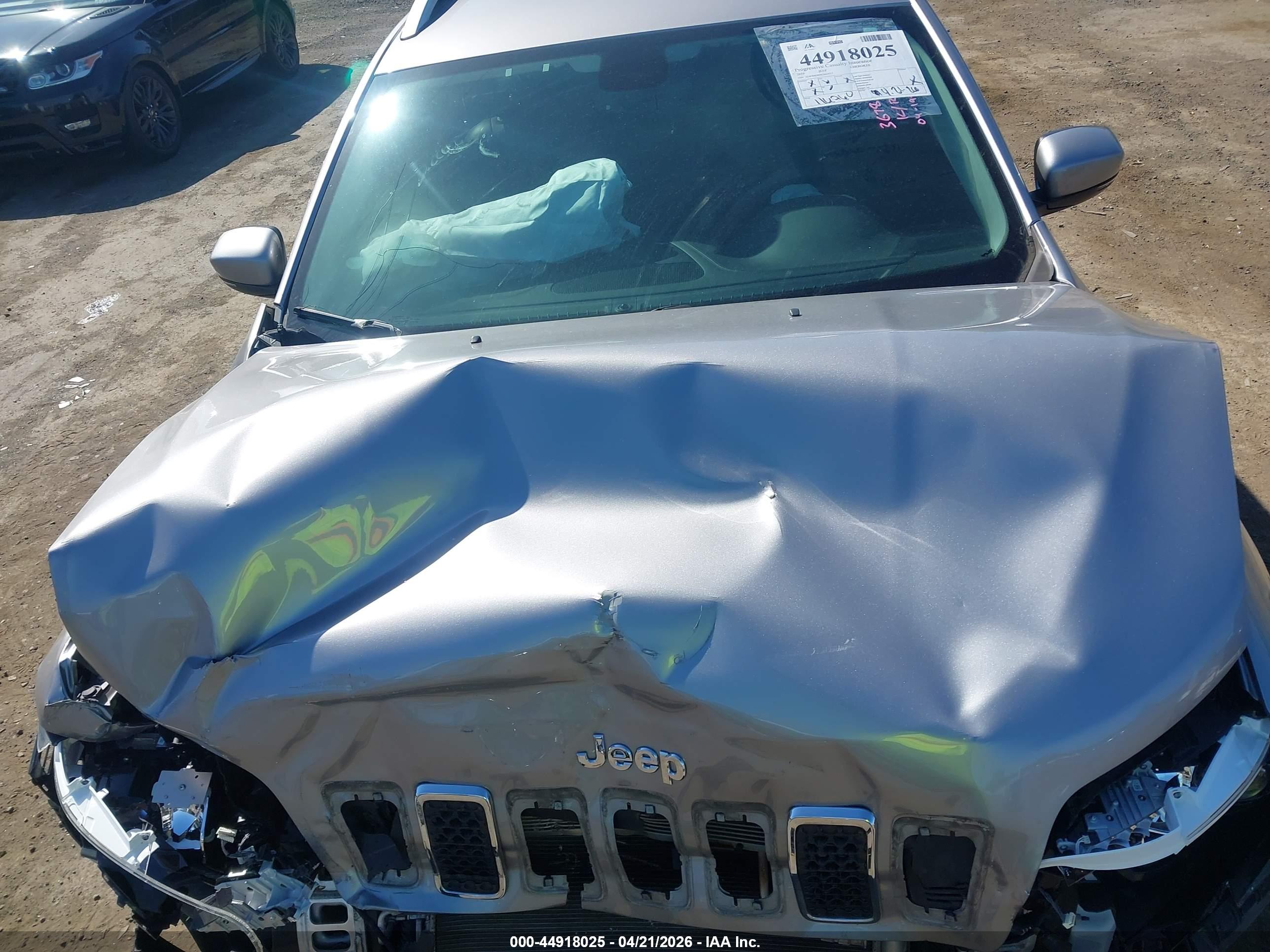 JEEP CHEROKEE image 10