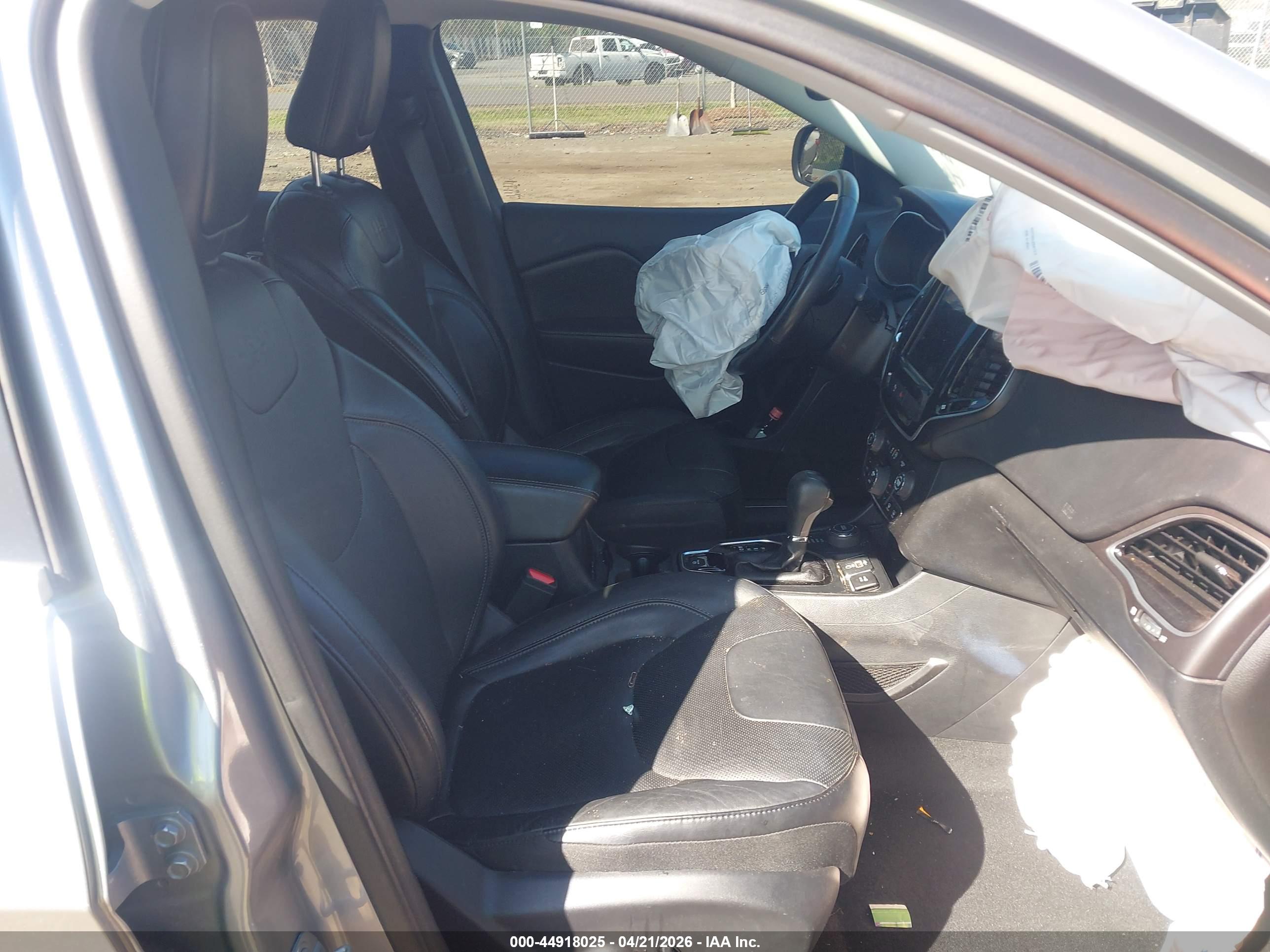JEEP CHEROKEE image 5
