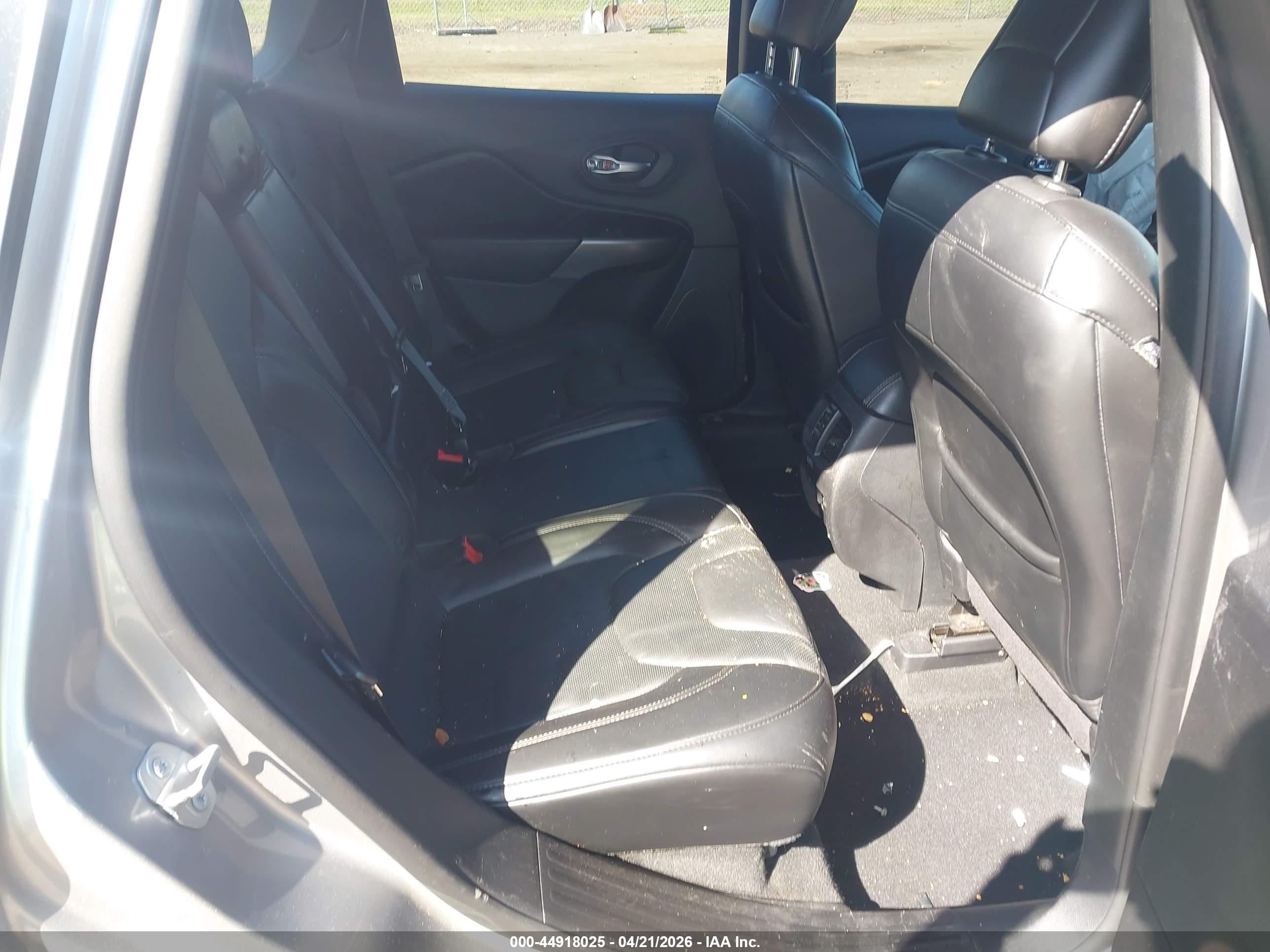 JEEP CHEROKEE image 8