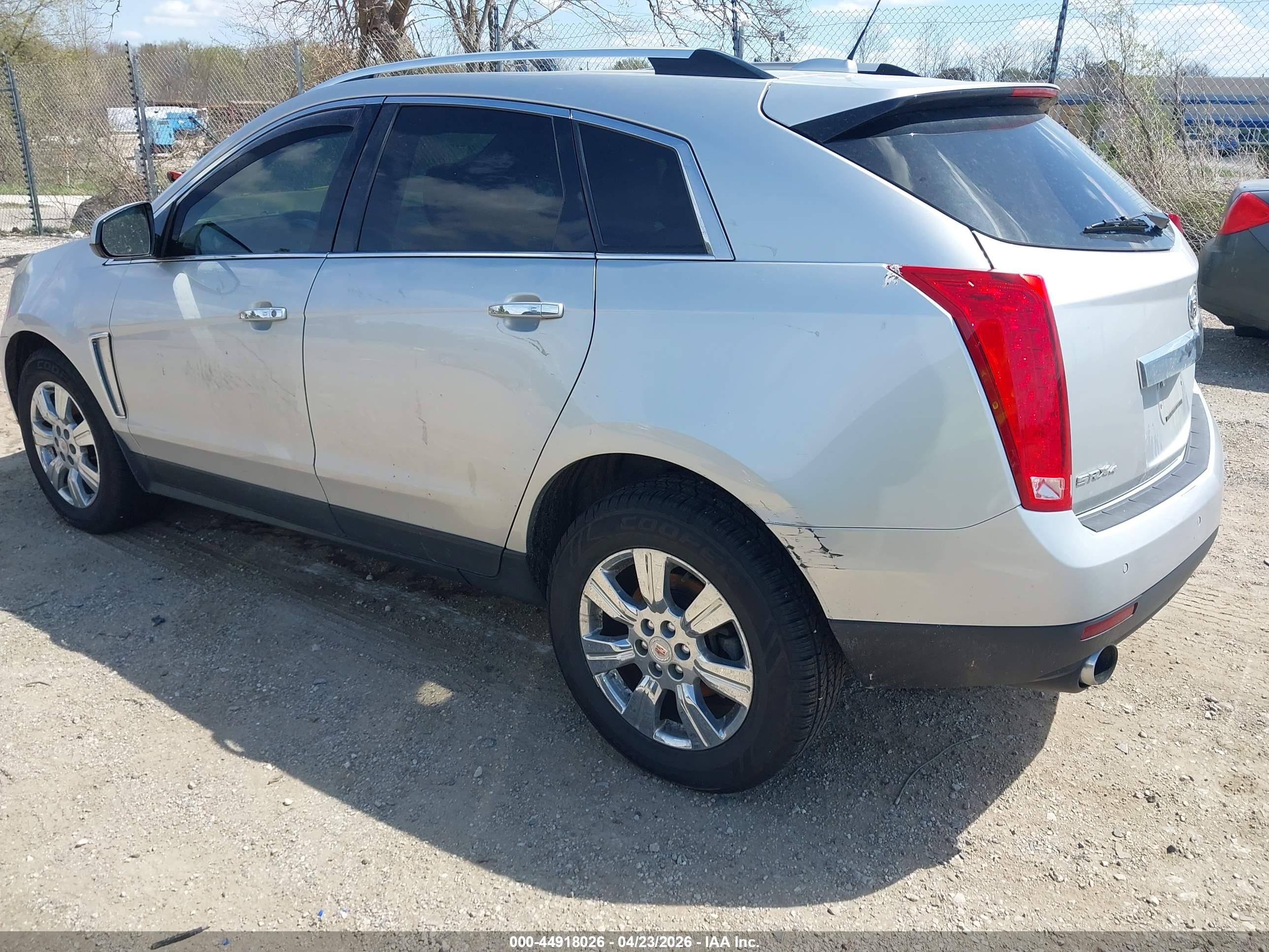 CADILLAC SRX image 3