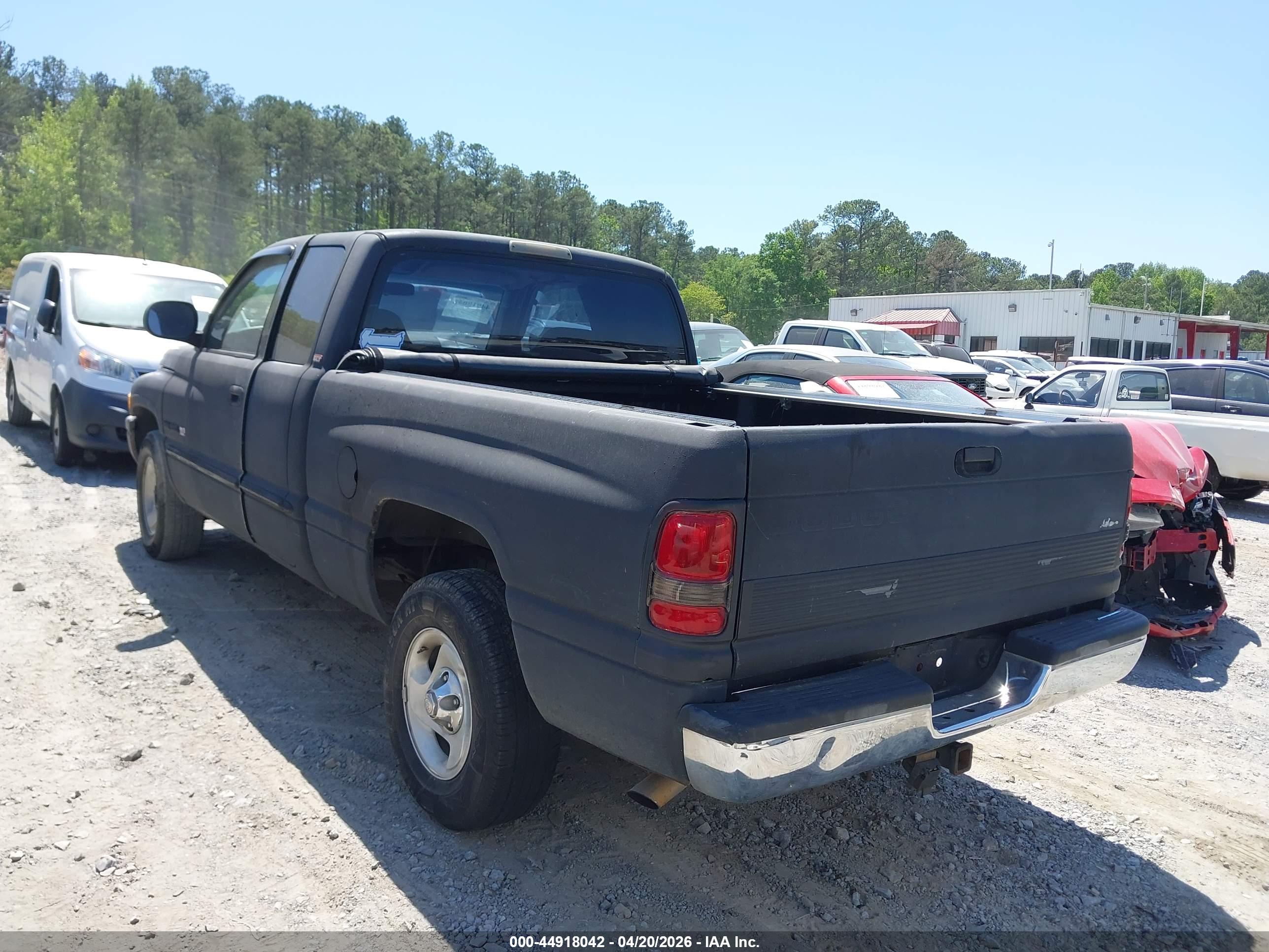 DODGE RAM image 3
