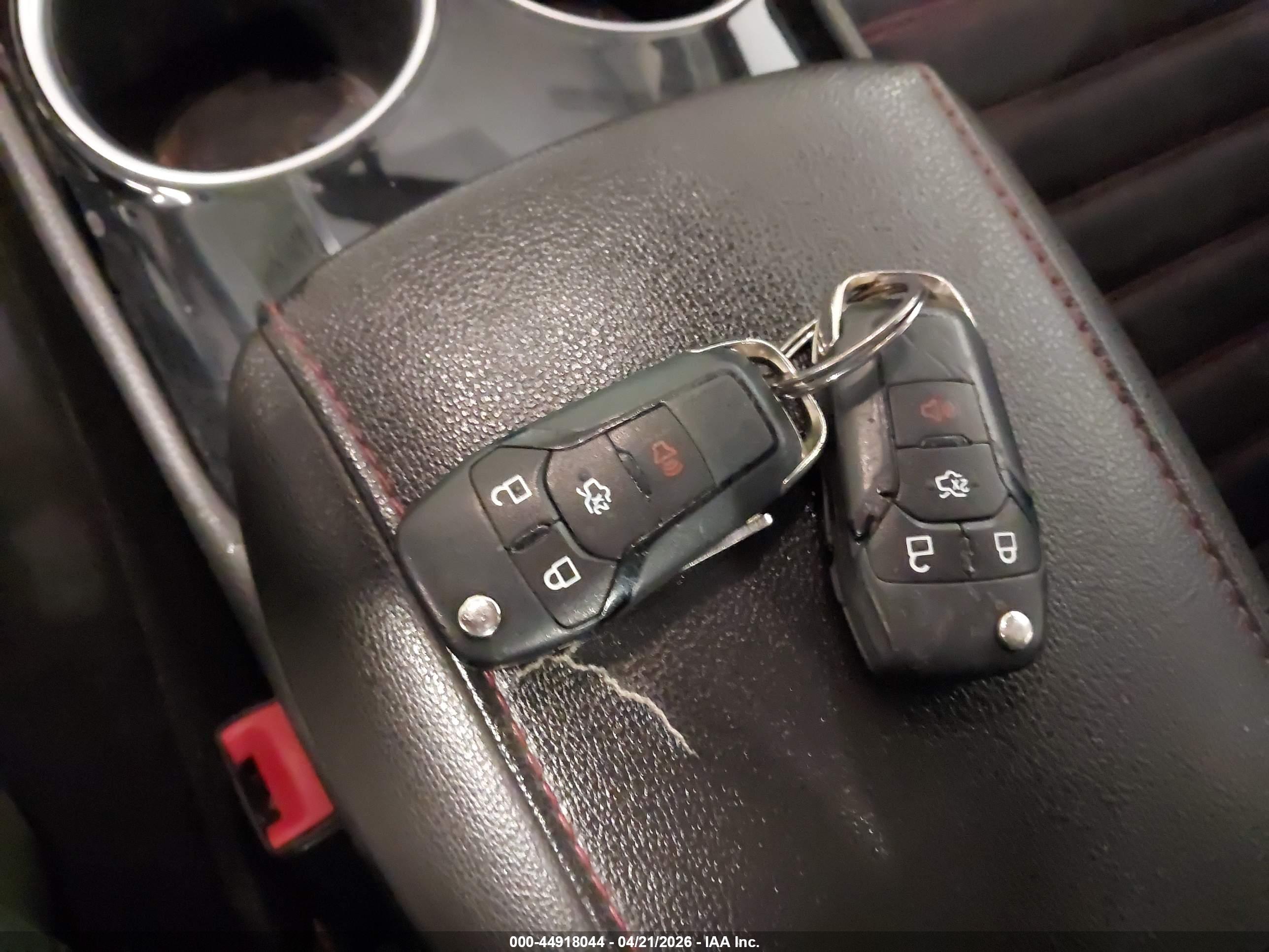FORD FUSION image 11