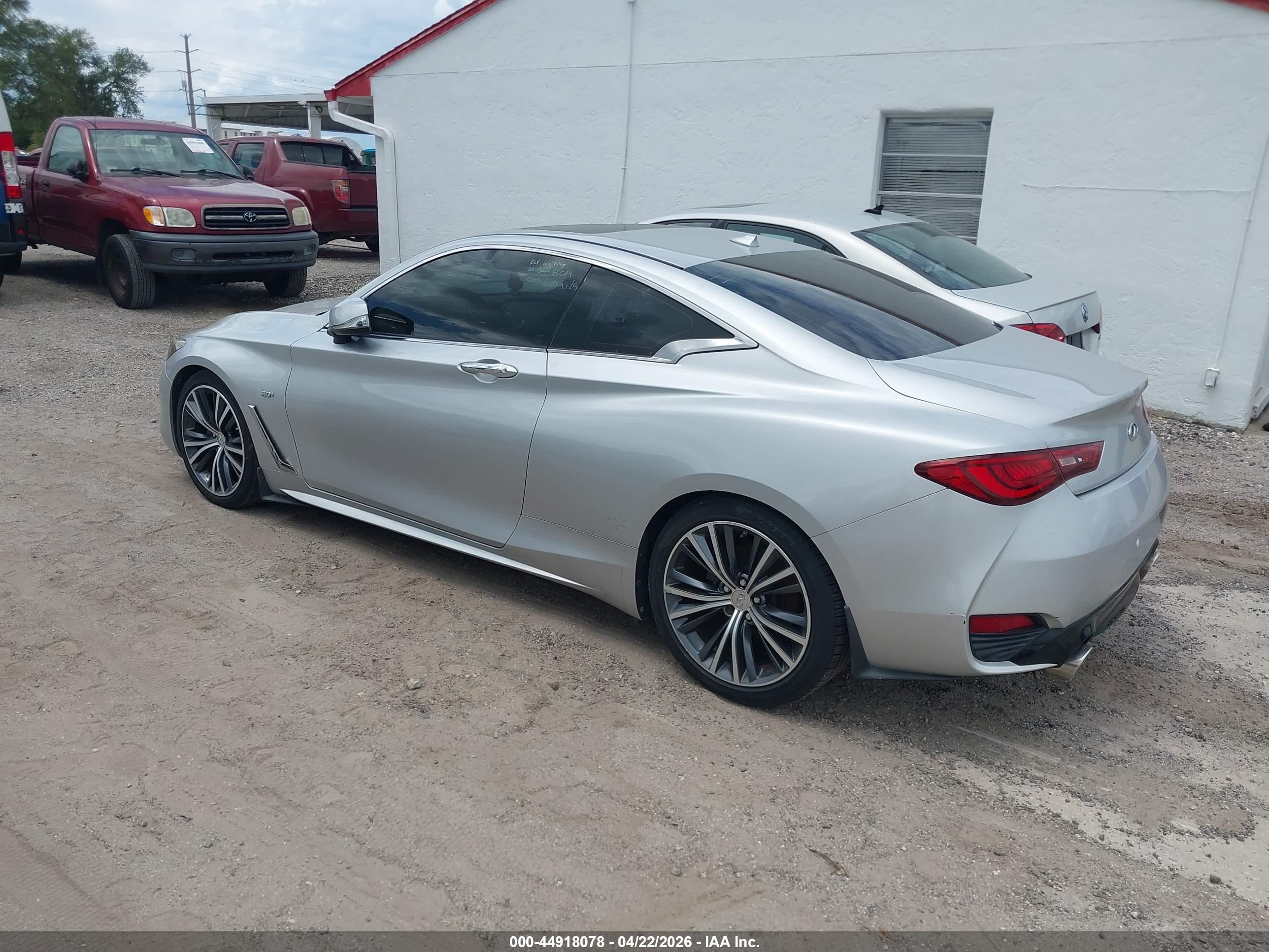 INFINITI Q60 image 3