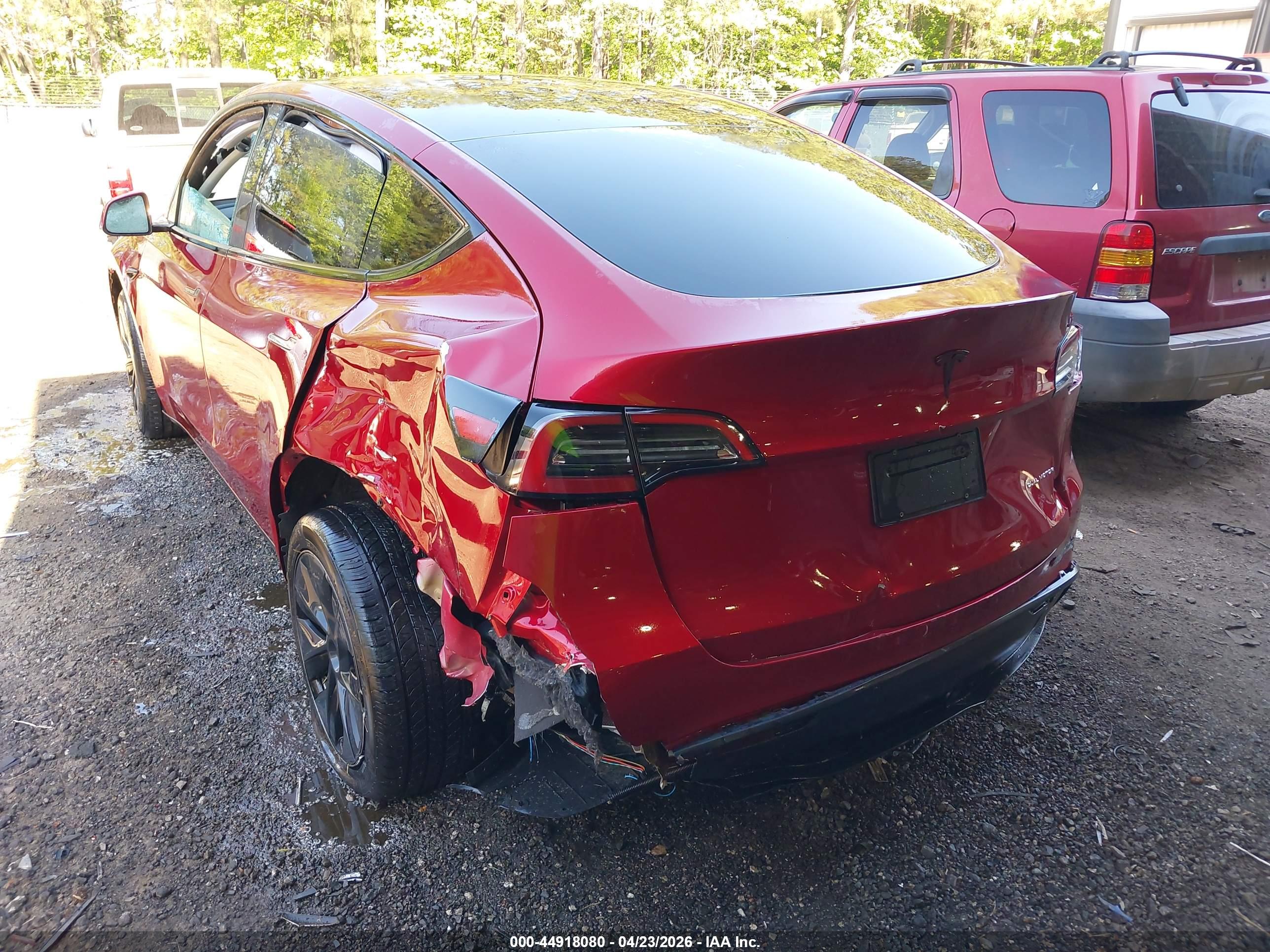 TESLA MODEL image 3