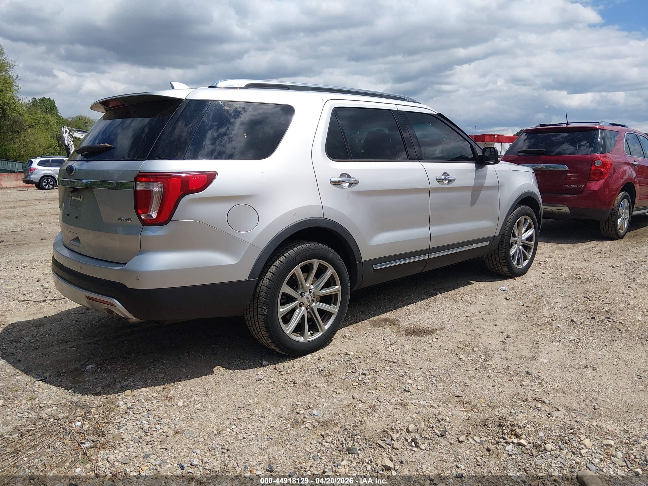 FORD EXPLORER image 4