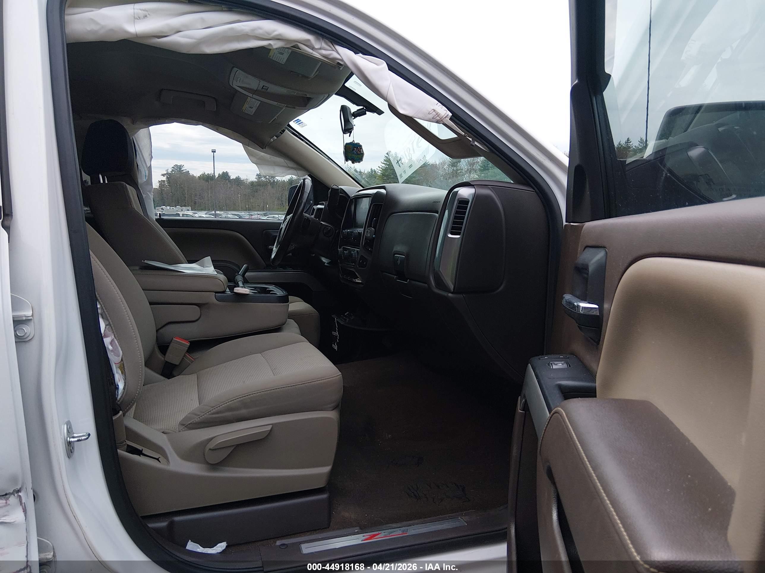 CHEVROLET SILVERADO image 5