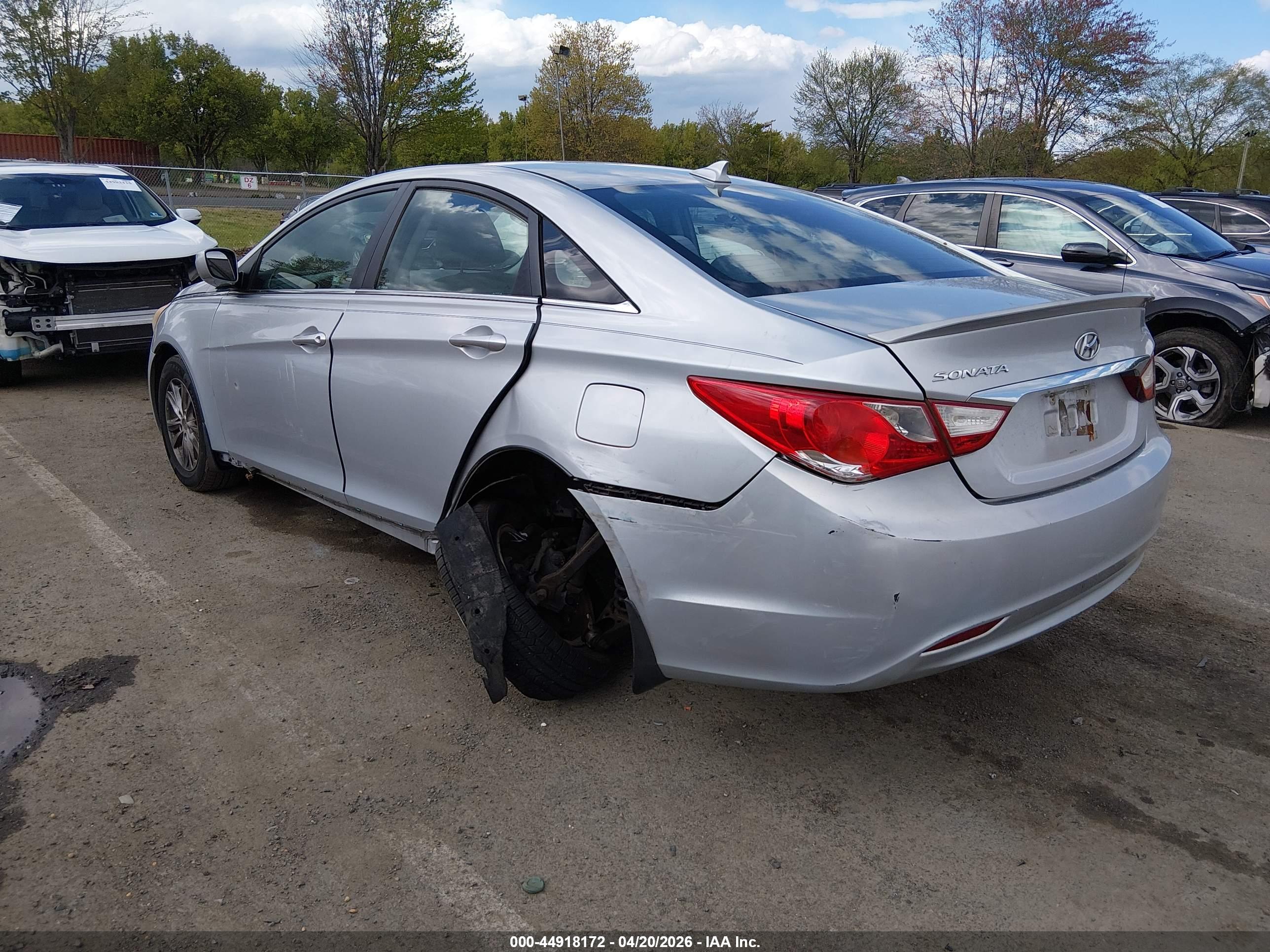HYUNDAI SONATA image 3